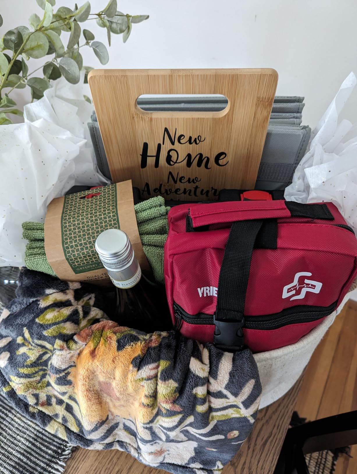 MY-ALVVAYS House Warming Gifts New Home, Perfect House Warming Gifts, New Home Gift Idea for Women Men Homeowner, New Apartment Essentials, New Home New Adventure New Memories 2026 Cutting Board customer photo 2