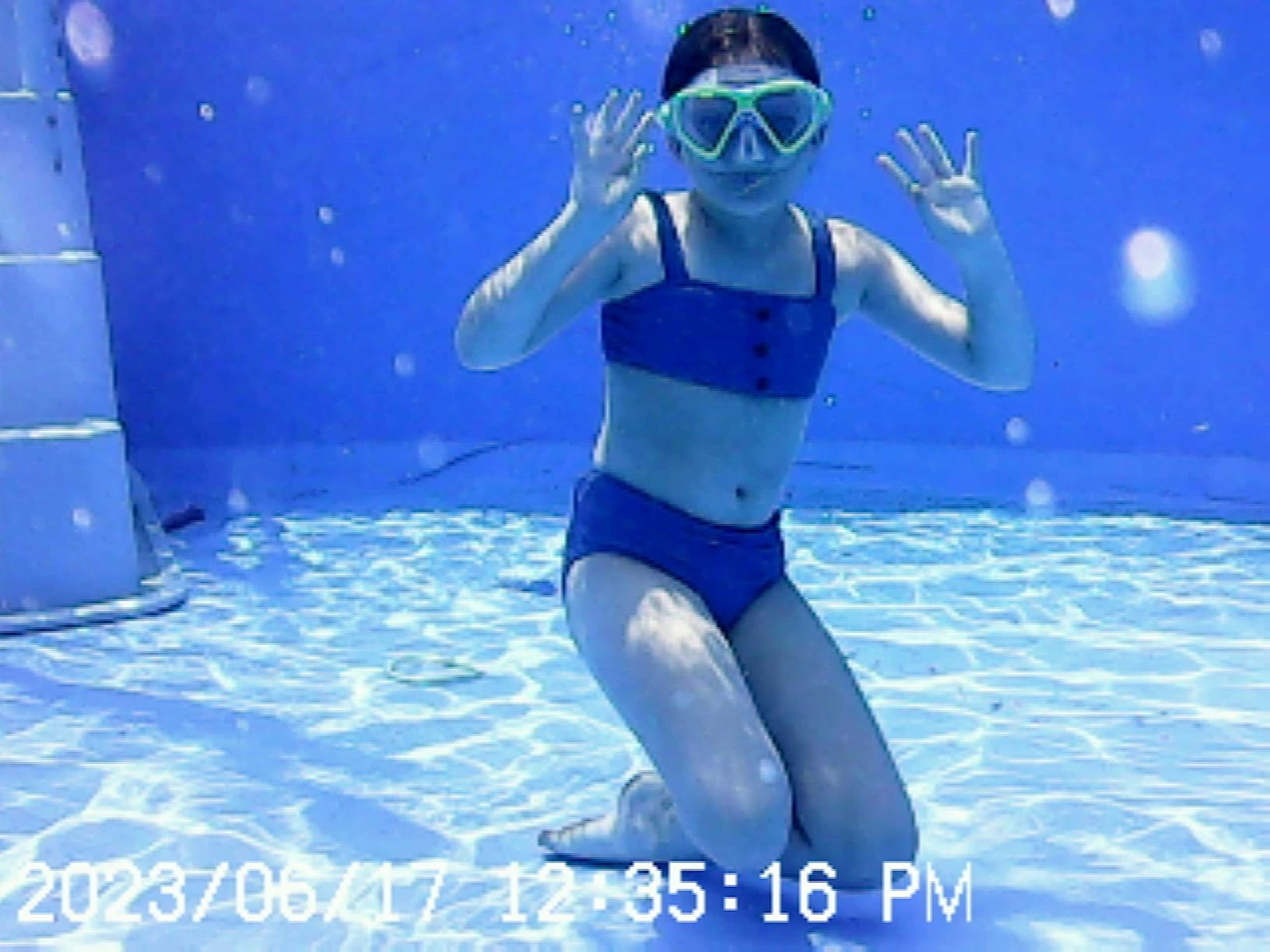 Pool Toy & Kids Underwater Camera - 99FT Waterproof Kid Action Camera 1080P Video&20MP Photo with Flip Lens, Includes 32GB Card for Diving Swimming Beach Snorkeling,Birthday Gift for Girls - GKTZ customer photo 2