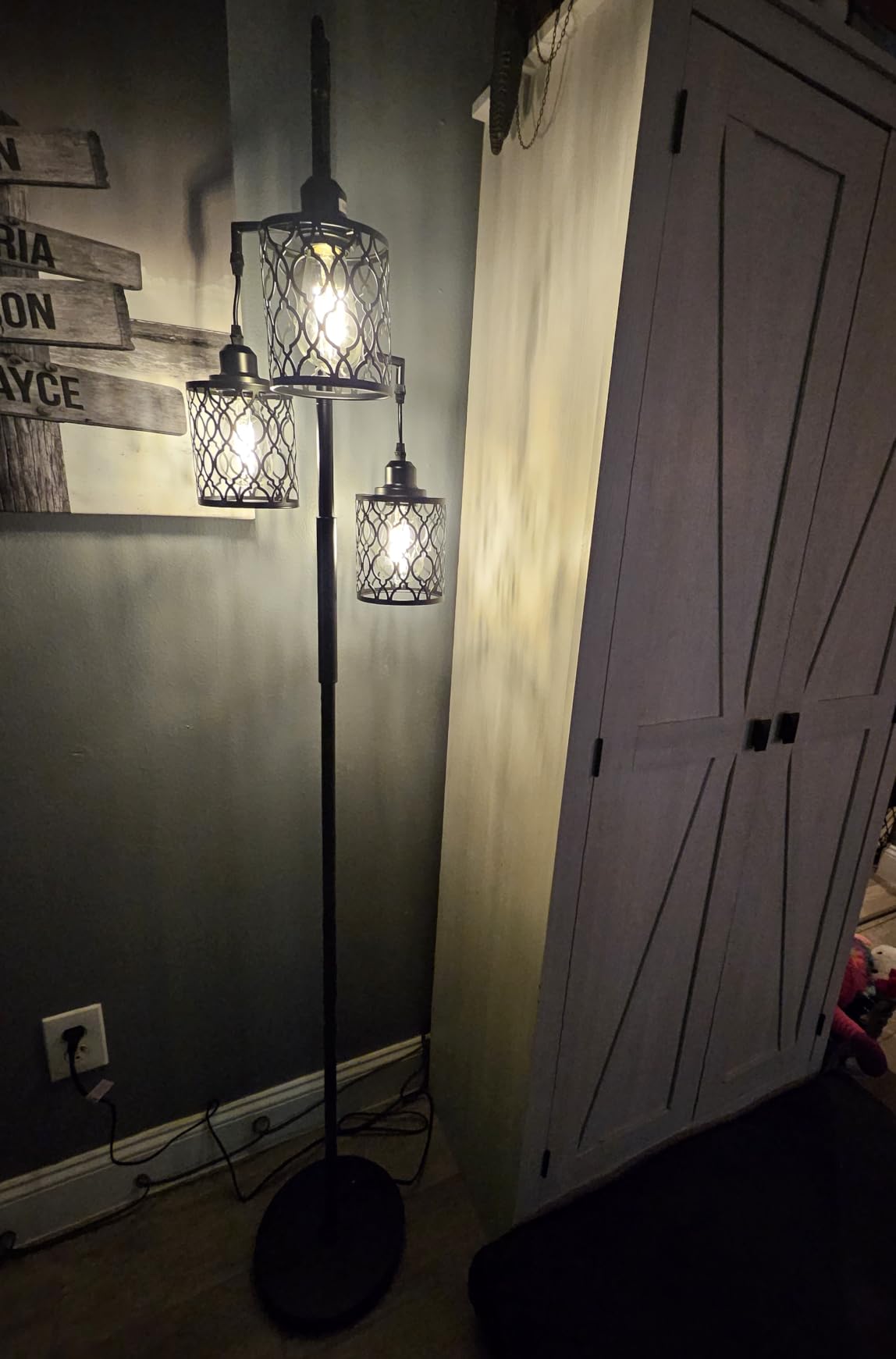 ROTTOGOON Dimmable Farmhouse Floor Lamp, Industrial Floor Lamp for Living Room with 3 X 6W LED Bulbs, 3 Light Rustic Standing Tall Lamp for Bedroom, Office, 68
