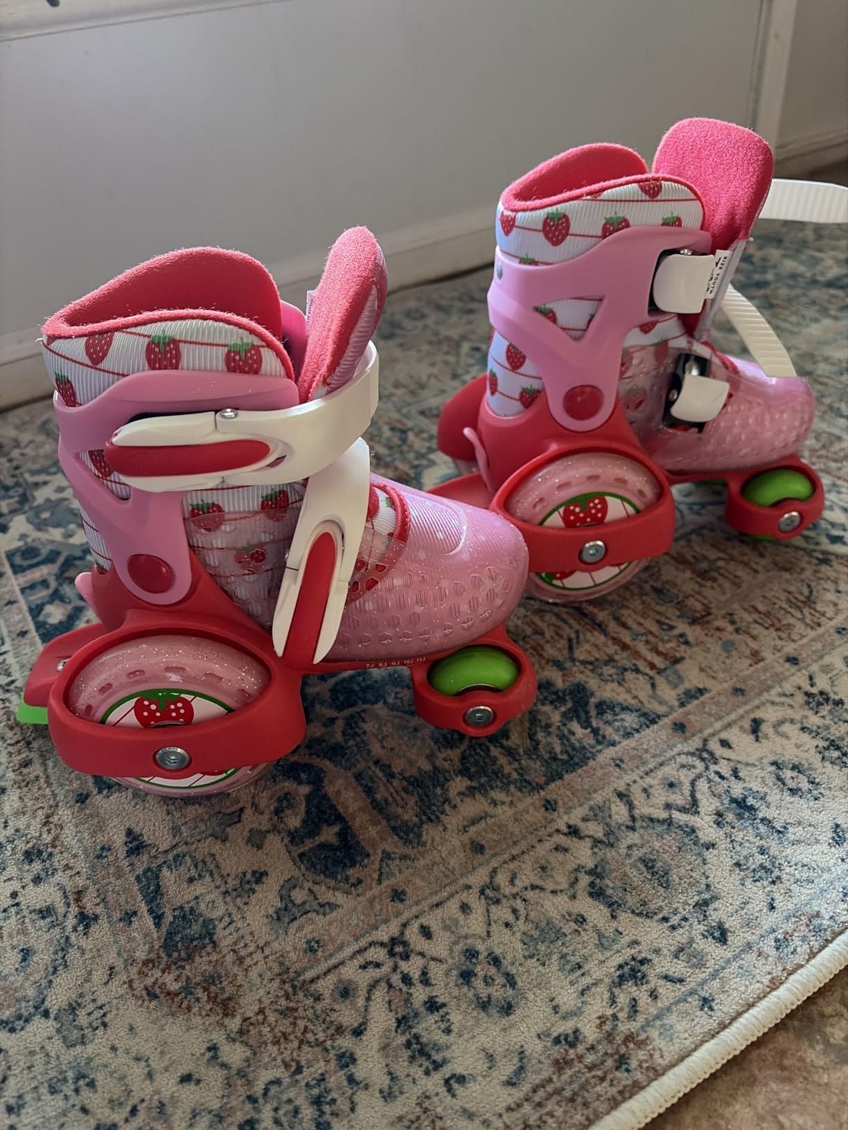 Fun Roll Beginner Roller Skates by Roller Derby, Adjustable Sizing, Skates for Kids, Toddlers, Boys, Girls customer photo 2