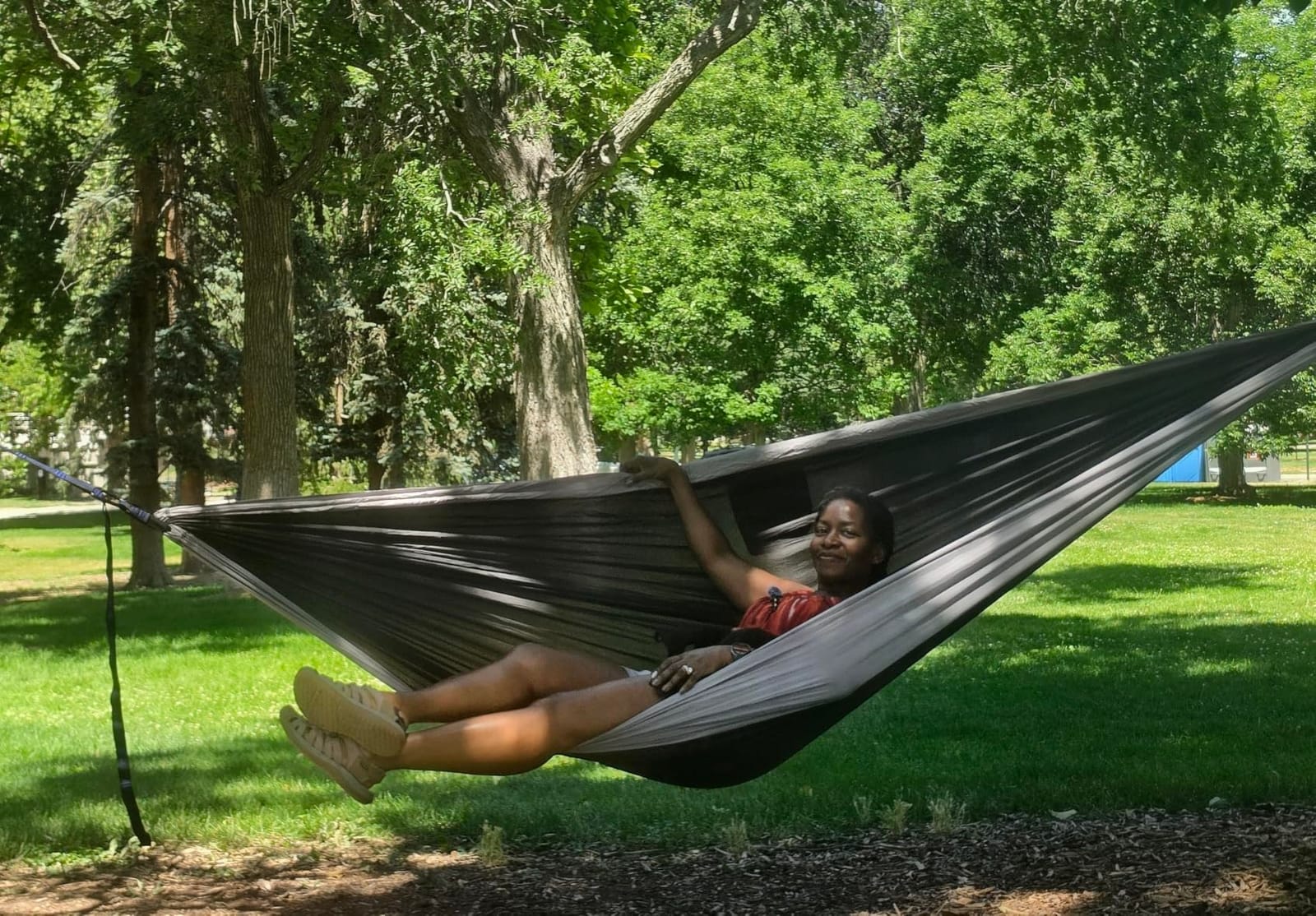 SZHLUX Camping Hammock Double & Single Portable Hammocks with 2 Tree Straps and Attached Carry Bag,Great for Outdoor,Indoor,Beach,Camping,Light Grey / Sky Blue customer photo 1