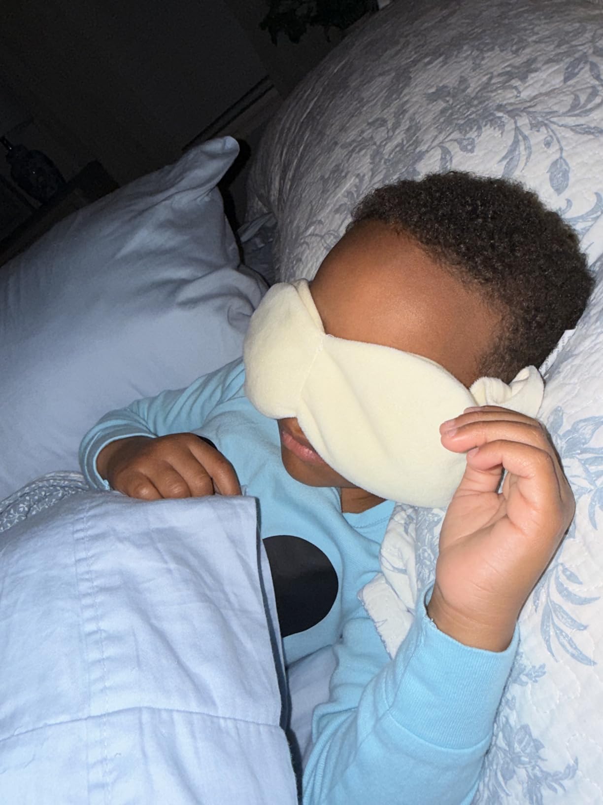 nodpod Patented Gentle Pressure Sleep Mask, Weighted Eye Mask customer photo 1