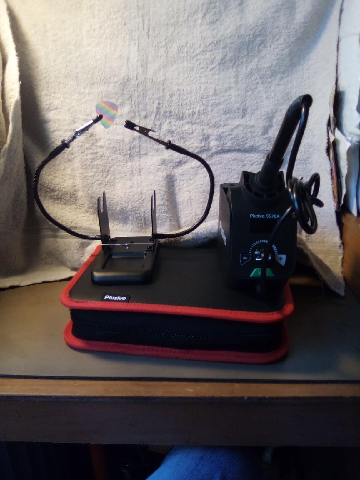Soldering Iron Station Kit Digital Display Helping Hands 60 W 5 pcs Solder Tips, Solder Wire, Digital Multimeter °C/ºF Conversion, Standby/Sleep Mode, Calibration Support for Electricians from Plusivo customer photo 2