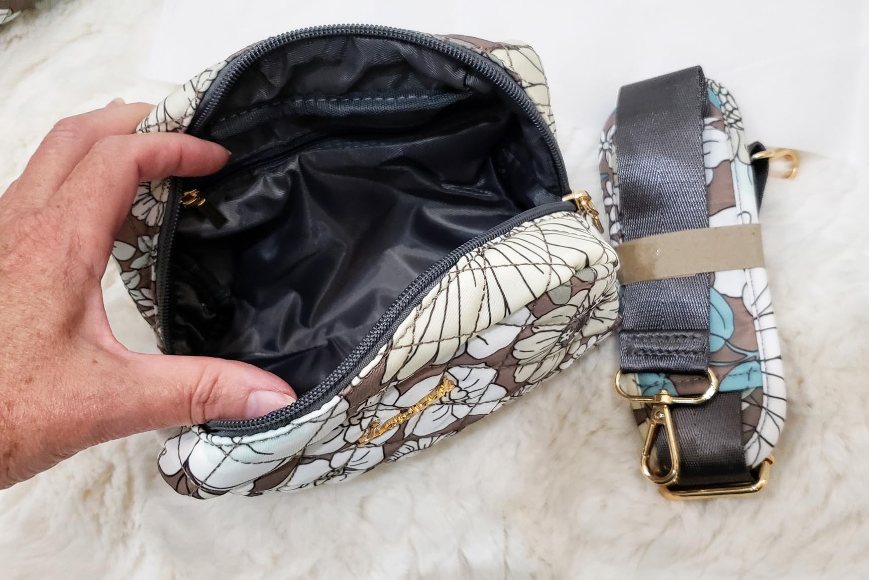LOVEVOOK Travel Duffle Bag, Weekender Bag for Women with Toiletry Bag, Carry on Overnight Bag with Shoe Compartment, Gym Duffel Bag with Wet Pocket, Mommy Hospital Bags for Labor and Delivery customer photo 2