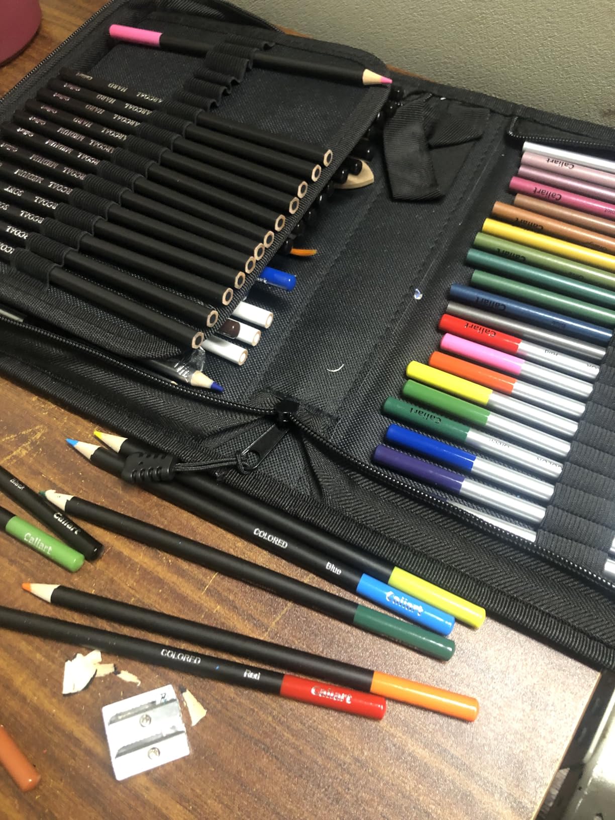 Caliart 176PCS Art Supplies Sketching Kit, 100 Sheets 3-Color Sketch Book customer photo 2