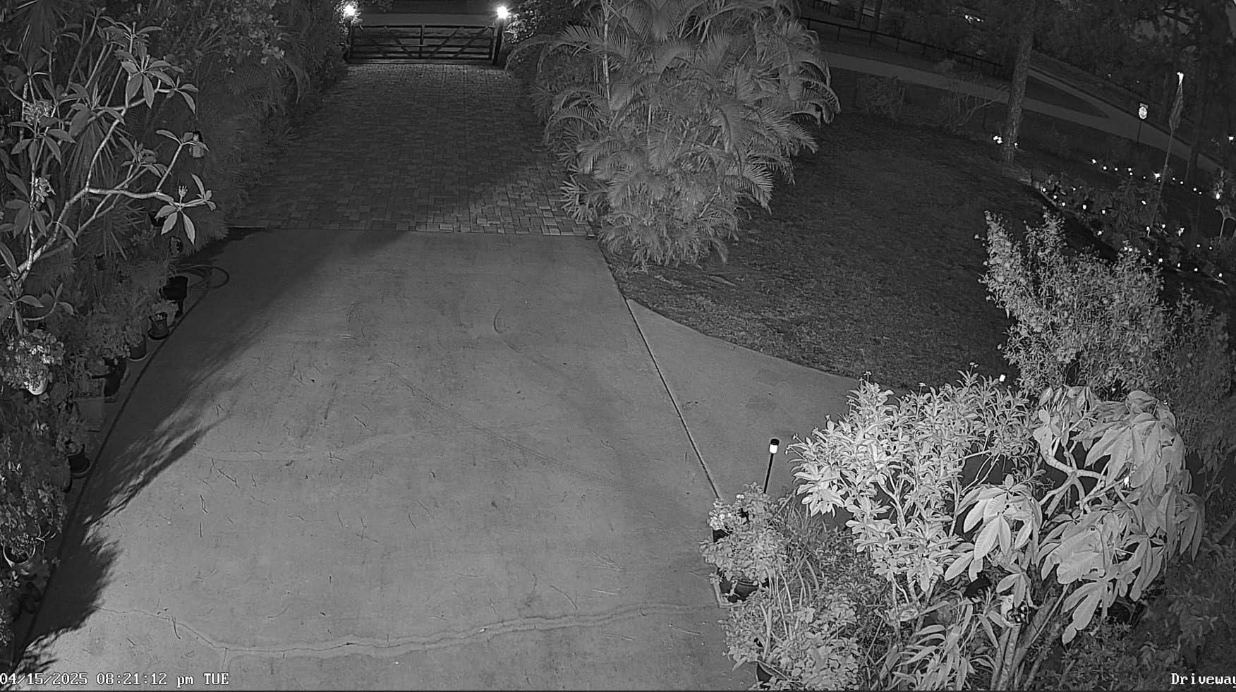 REOLINK 16CH 12MP Security Bullet Camera System with 4TB HDD RLK16-1200B8-A customer photo 1