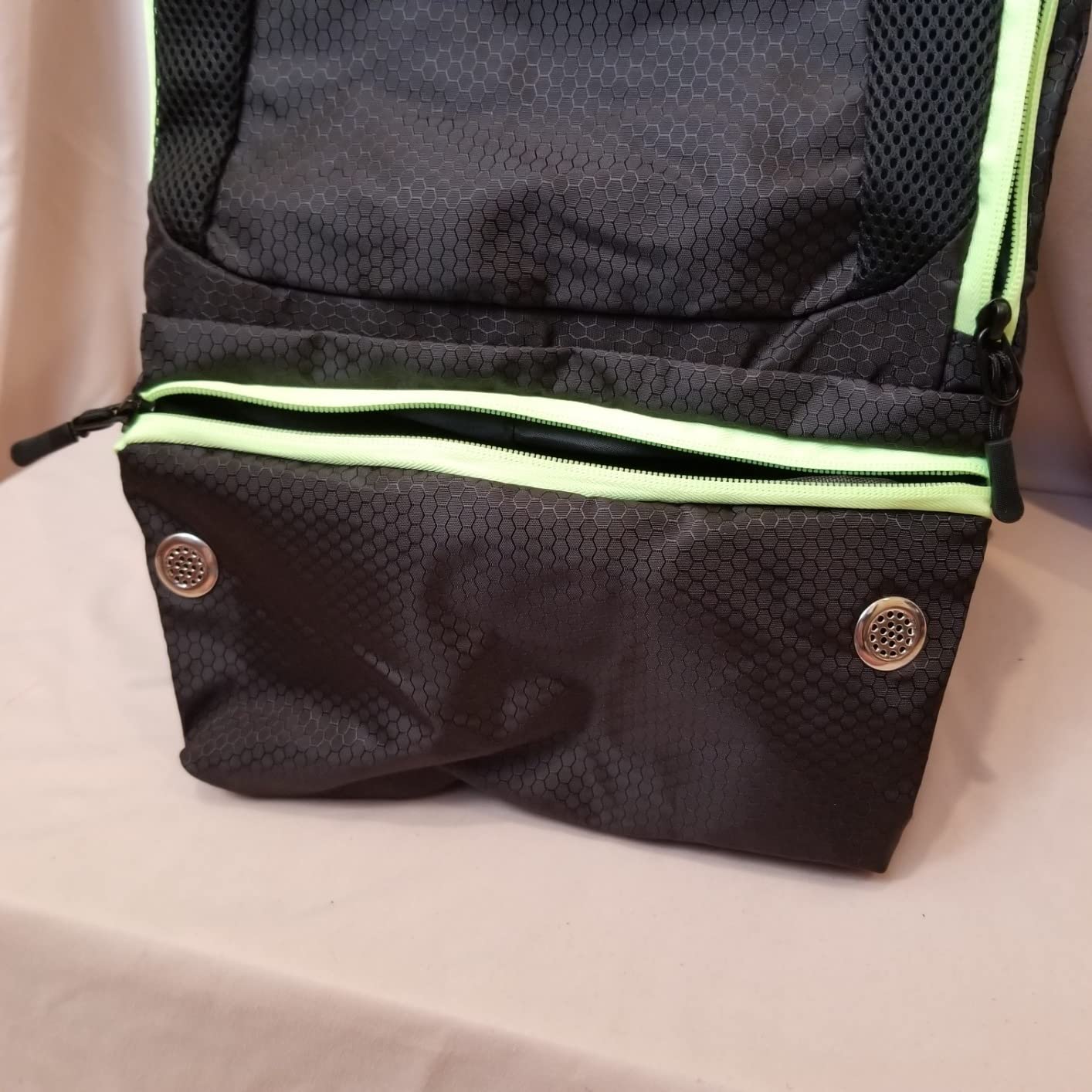 YOREPEK Soccer Backpack, Soccer Bag with Ball Holder and Shoe Compartment customer photo 2