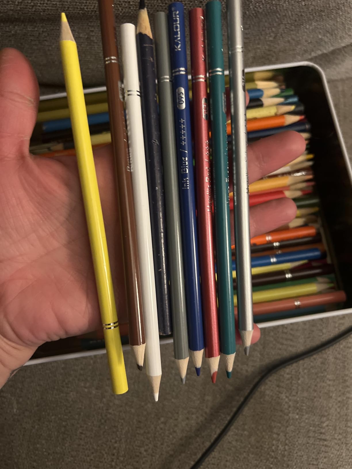 KALOUR 72 Count Colored Pencils for Adult Coloring Books, Soft Core, Ideal for Drawing Blending Shading, Color Pencils Set Gift for Adults Kids Beginners customer photo 1