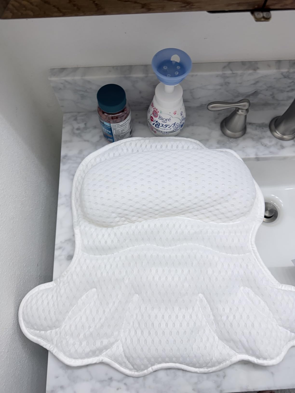 Ozyalo Bath Pillows for Tub, Luxury Bathtub Pillow for Head & Neck Support customer photo 2
