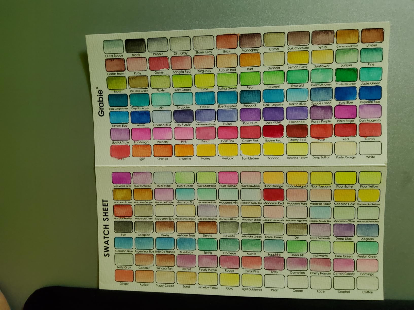 Grabie 50 Color Watercolor Paint Set with Brush Pens customer photo 2