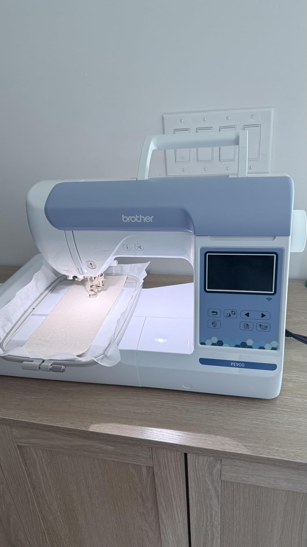 Brother PE900 Embroidery Machine, 5 x 7