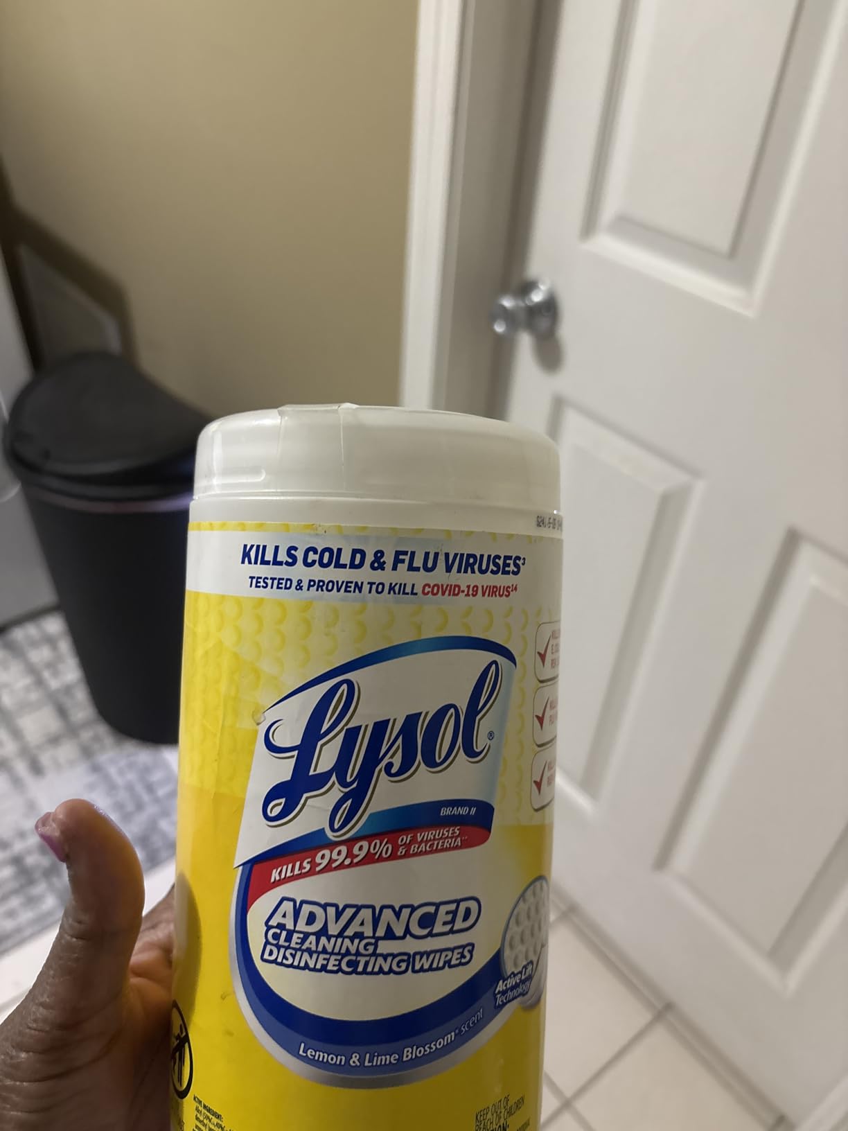 Lysol Disinfecting Wipes, Cleaner, Lemon + Mango + Linen, 80 ct. (4 Pack) customer photo 2