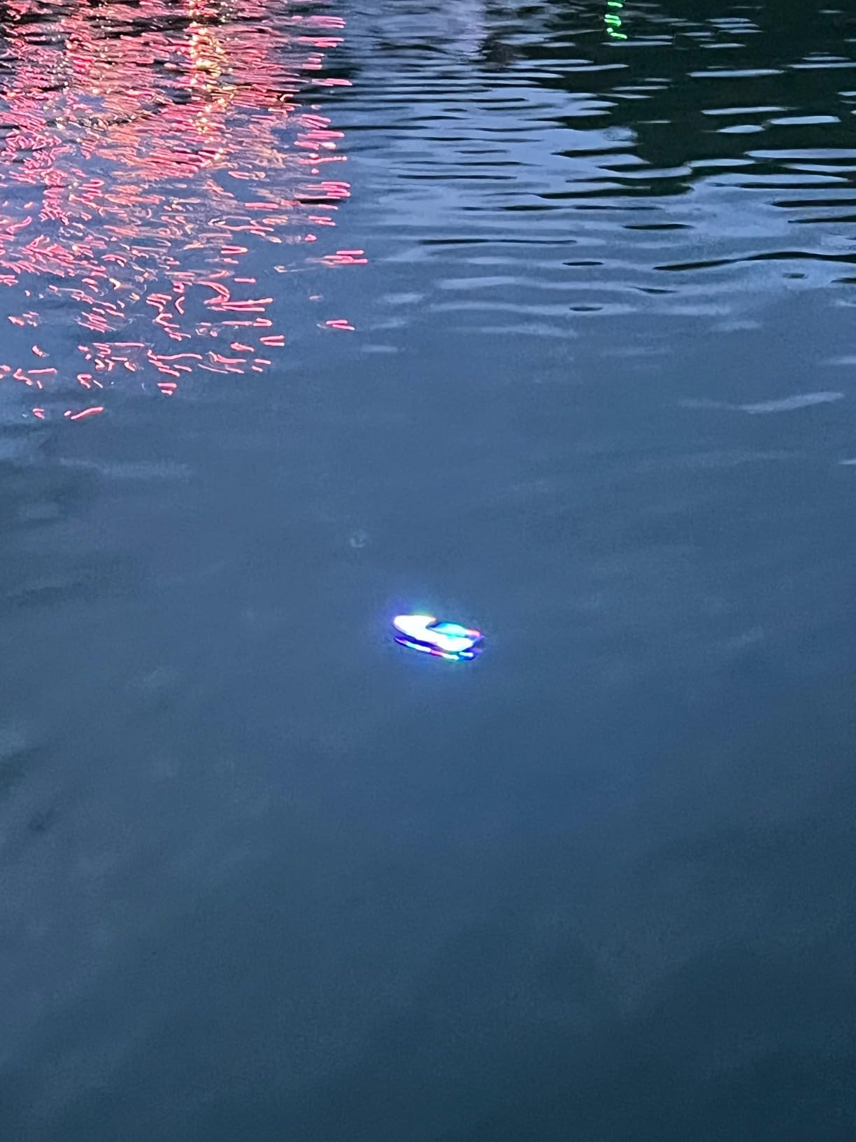 Akargol RC Boat with LED - Remote Control Boat for Pools and Lakes 2.4 GHZ RC Boats with 2 Rechargeable Battery Whole Body Waterproof, Low Battery Alarm, Water Play Toy Gift for Boys&Girls customer photo 2