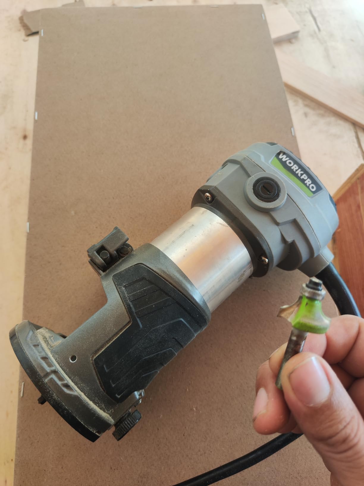 WORKPRO 6.5 Amp Compact Router Combo Kit, Fixed & Plunge Base customer photo 2