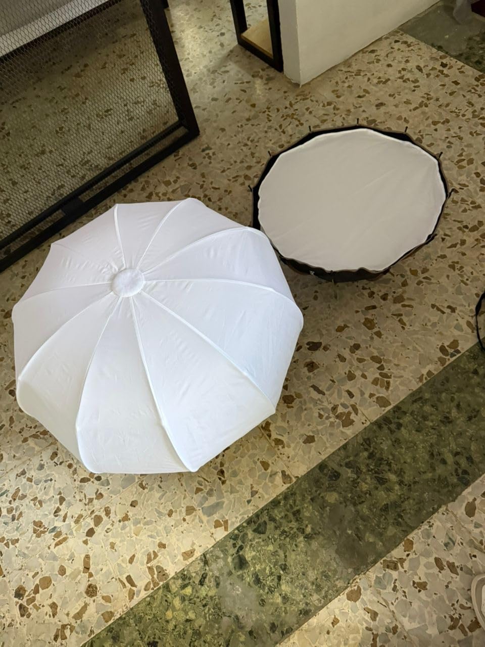 SmallRig 23.6in Quick Release Parabolic Softbox Photography Lighting Kit customer photo 2