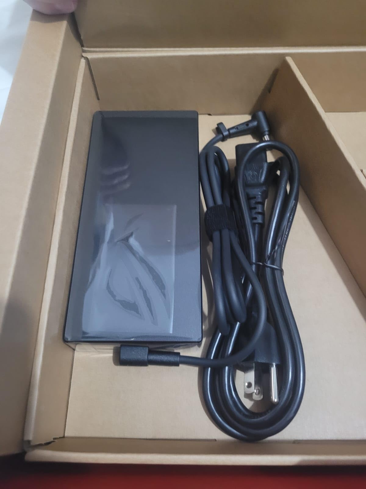 ASUS ROG Strix G16 (2023) Gaming Laptop, 16â€ Nebula Display 16:10 QHD 240Hz, GeForce RTX 4070, Intel Core i9-13980HX, 32GB DDR5, 1TB PCIe SSD, Wi-Fi 6E, Windows 11 Pro, G614JI-XS96,Eclipse Gray customer photo 2