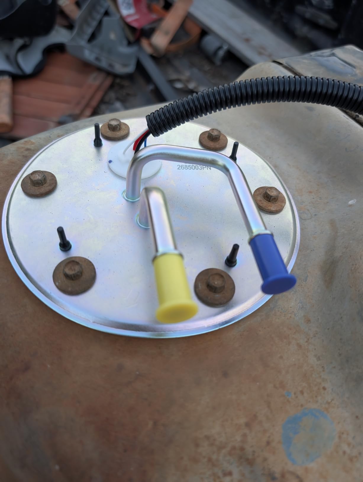 Fuel Pump Compatible with 1997-2003 Ford E-150 E-250 E-350 Econoline Club Wagon E-450 Econoline Super Duty, Gas, Replace# 886-1028 E2206S customer photo 1