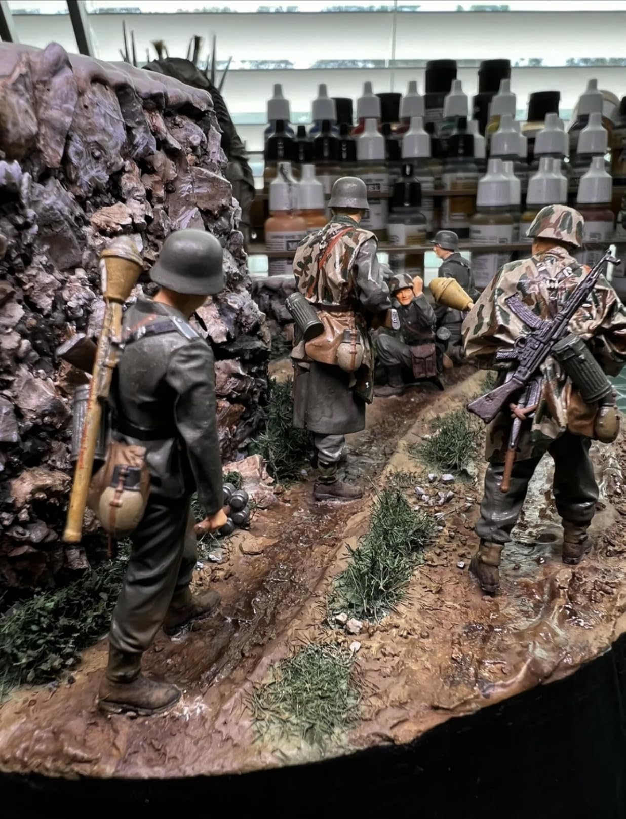 Tamiya 35382 1:35 Fig-Set Dt. Infantry 1943-45 (5) - Model Kit, Plastic Assembly Kit, Detailed Replica, Unpainted customer photo 2