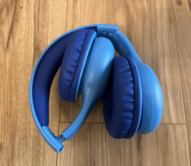 EarFun K2 Kids Bluetooth Headphones for School, Kids Headphones with Mic customer photo 1