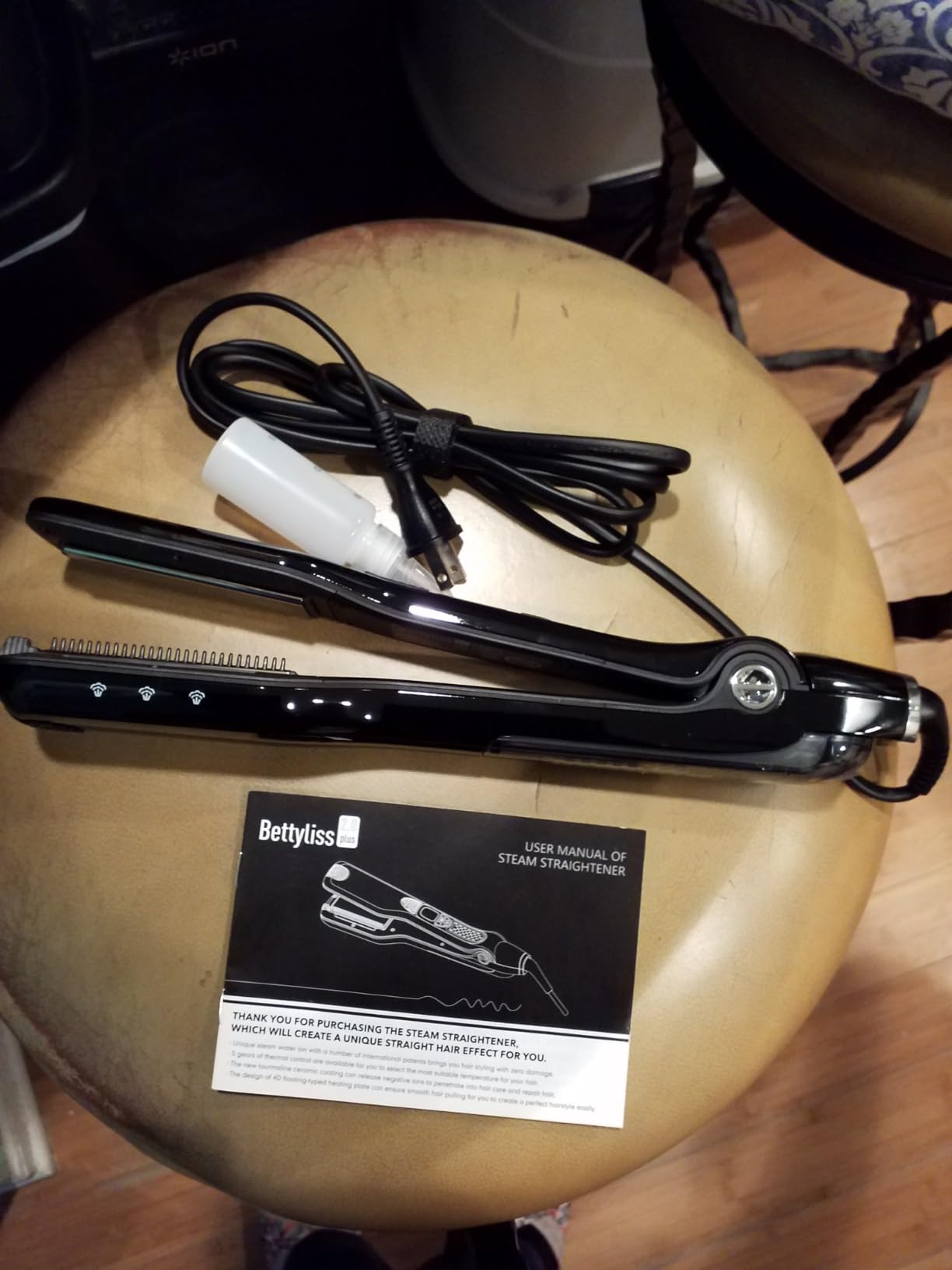 Steam Flat Iron Hair Straightener - Professional Hair Straightening Irons for Smooth and Frizz-Free Results (Black) customer photo 2