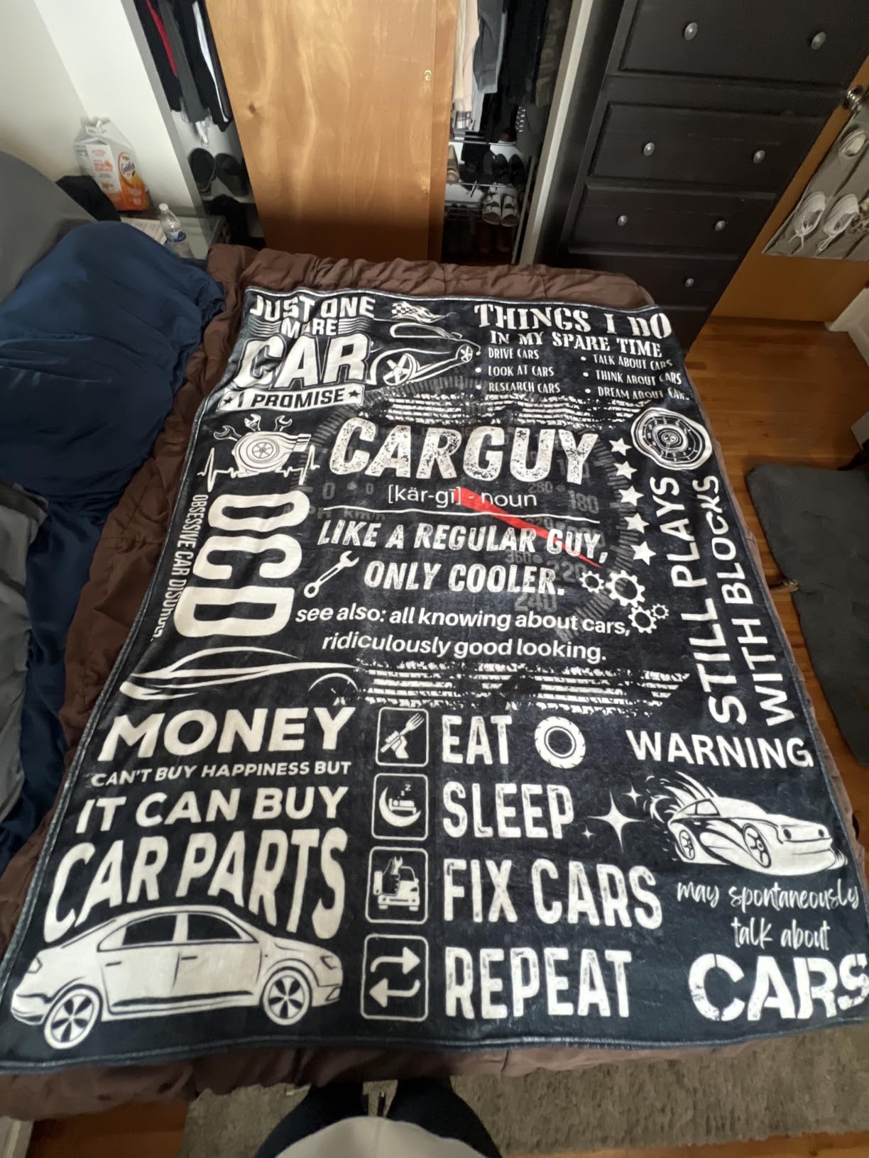 Huglanket Car Guy Gifts Throws for Men, Flannel Blanket for Car Lovers Mechanics, Enthusiasts - Birthday, Christmas, Retirement Gift (50