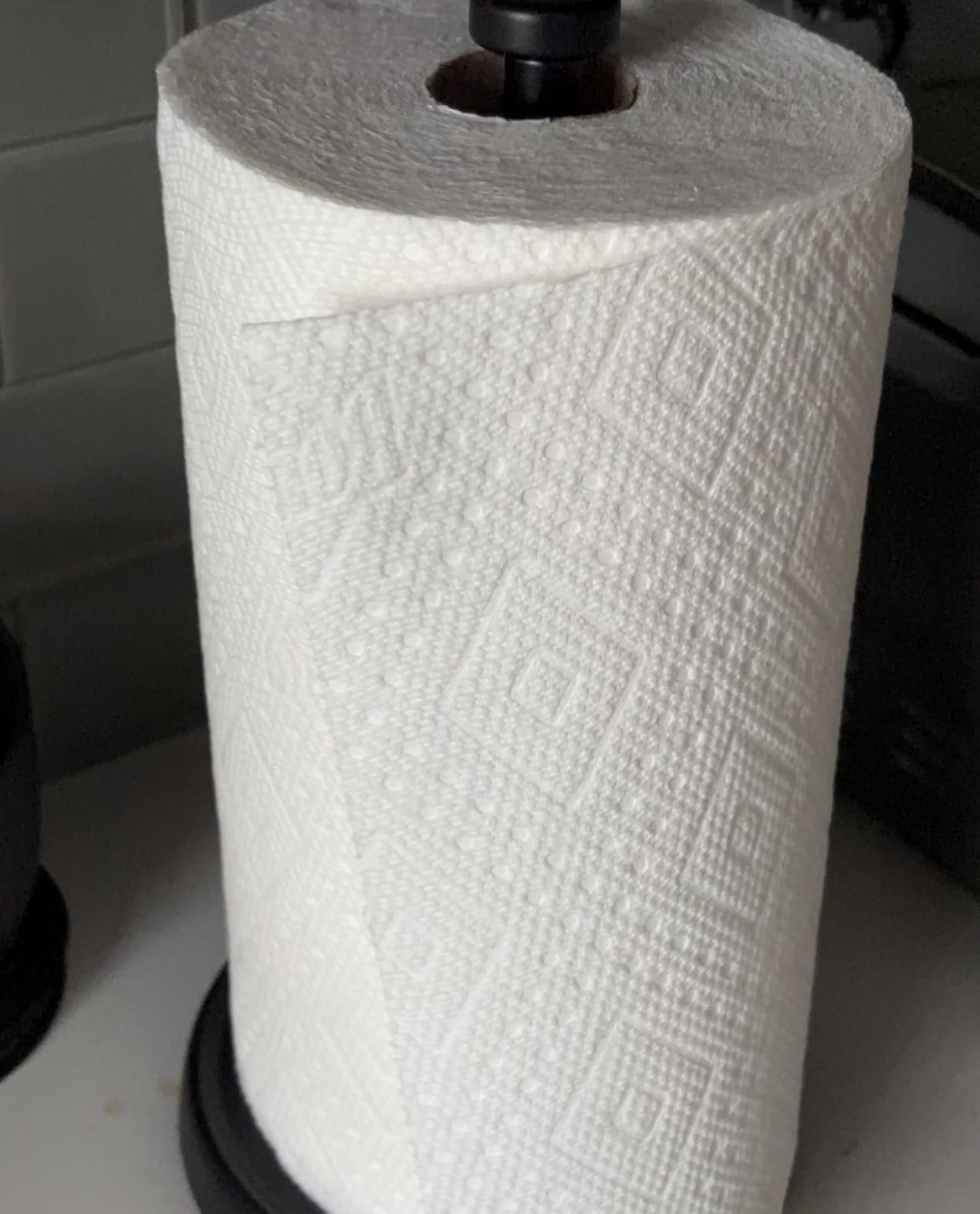 Paper Towel Holder Countertop, Gold Kitchen Accessories Decor, Stainless Steel, Weighted Base, Gold, Paper Towel Roll Holder Stand with Ratchet Mechanism for Kitchen Bathroom Farmhouse Essentials customer photo 2