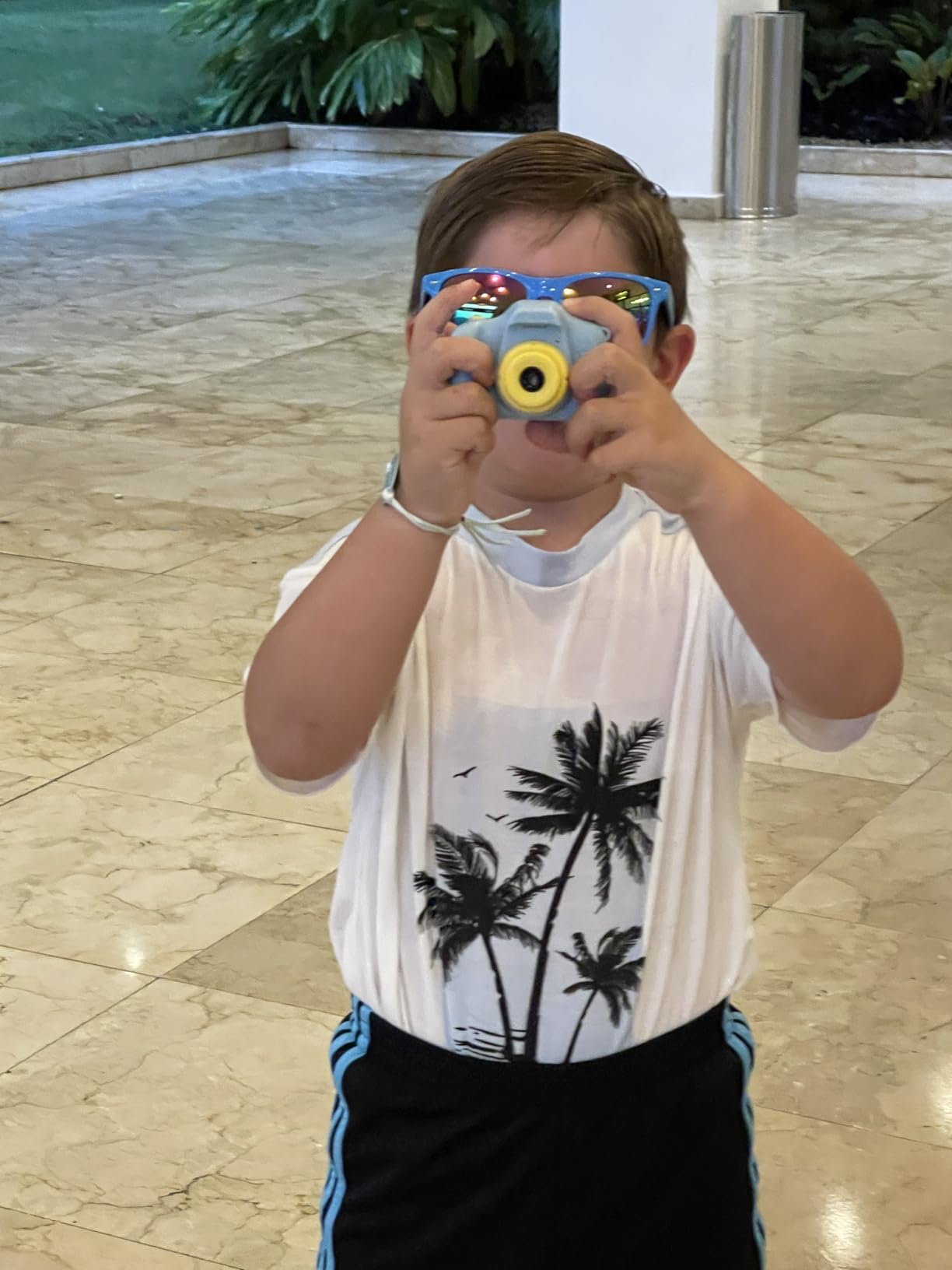 Agoigo Kids Waterproof Camera - Children Underwater Video Digital Camcorder customer photo 1
