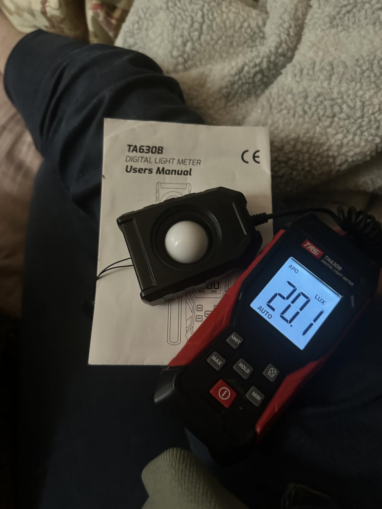 Light Meter Digital Lux Meter Handheld Illuminance Light Meter with 360 Degree Rotating Sensor, 4 Digit LCD Display 0~200,000 Measurement Range Luxmeter Tester for Plants, Headlights, Home & Office customer photo 2
