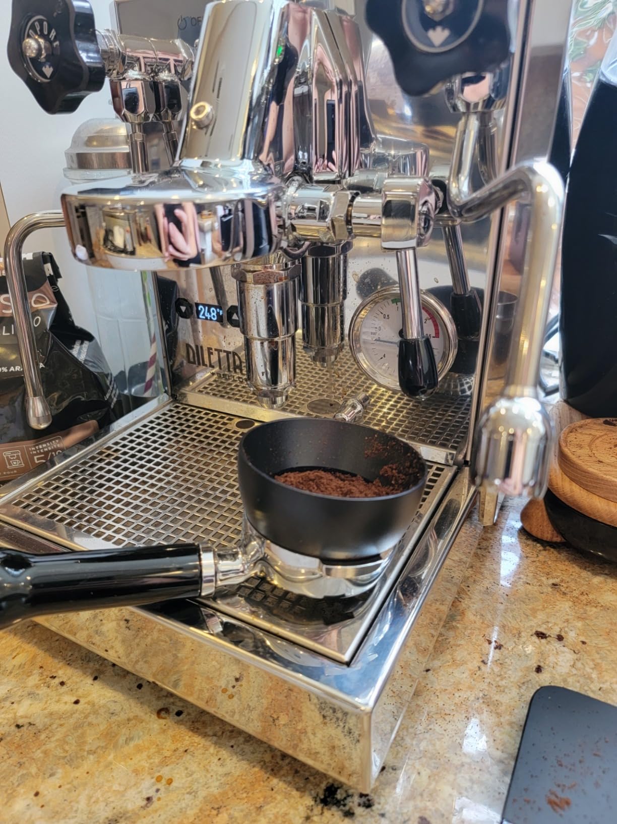 Diletta Bello+ Espresso Machine | E61 | PID Temperature Control | Shot Timer | Programmable Preinfusion | Handmade In Italy (Black) customer photo 2