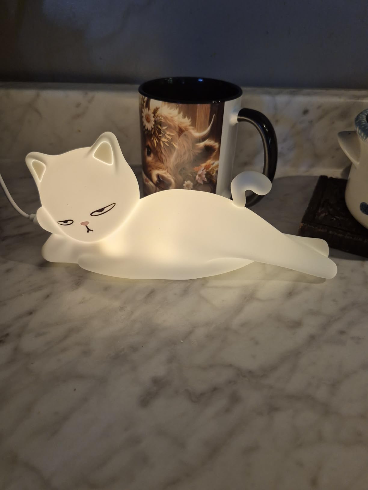 Lying Cat Lamp Funny Gifts, 16 Colors+5 Dimming+Silicone Random Stuff, Touch+Remote+Recharge Night Light, Unique Cool Lamp,Cute Weird Stuff, Squishy Cat White Elephant Gifts for Women/Men/Teens/Kids customer photo 1