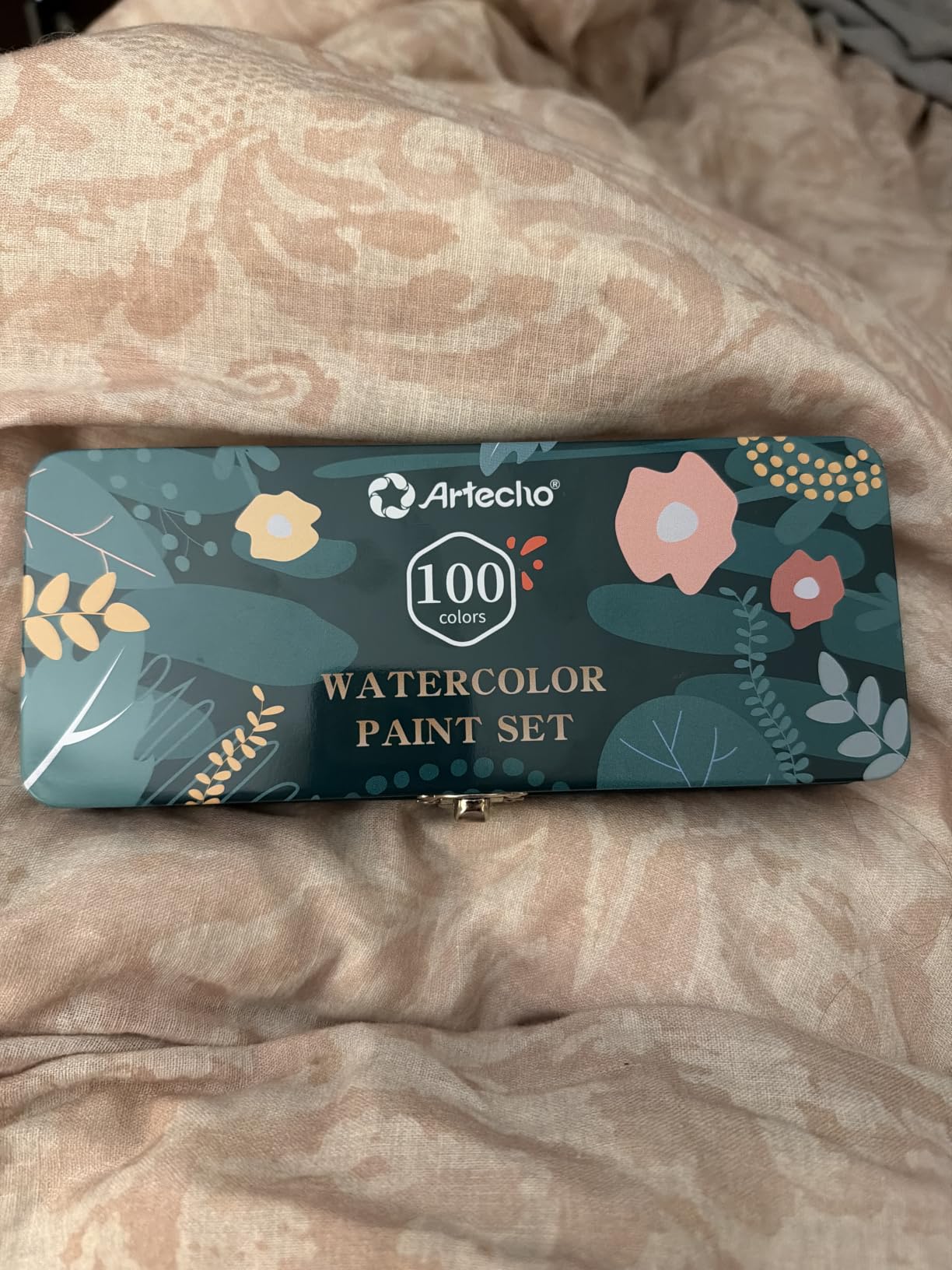 Artecho 100 Colors Watercolor Paint Set with Metallics, Portable Tin Case customer photo 2