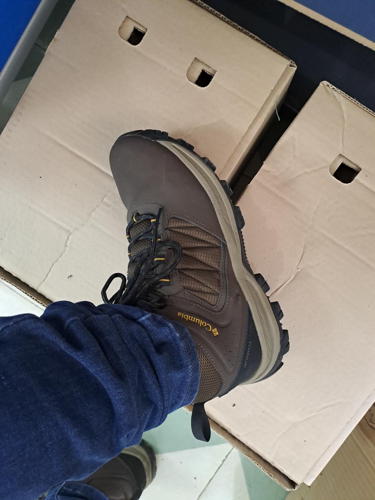 Columbia Men's Transverse Hike Waterproof customer photo 1