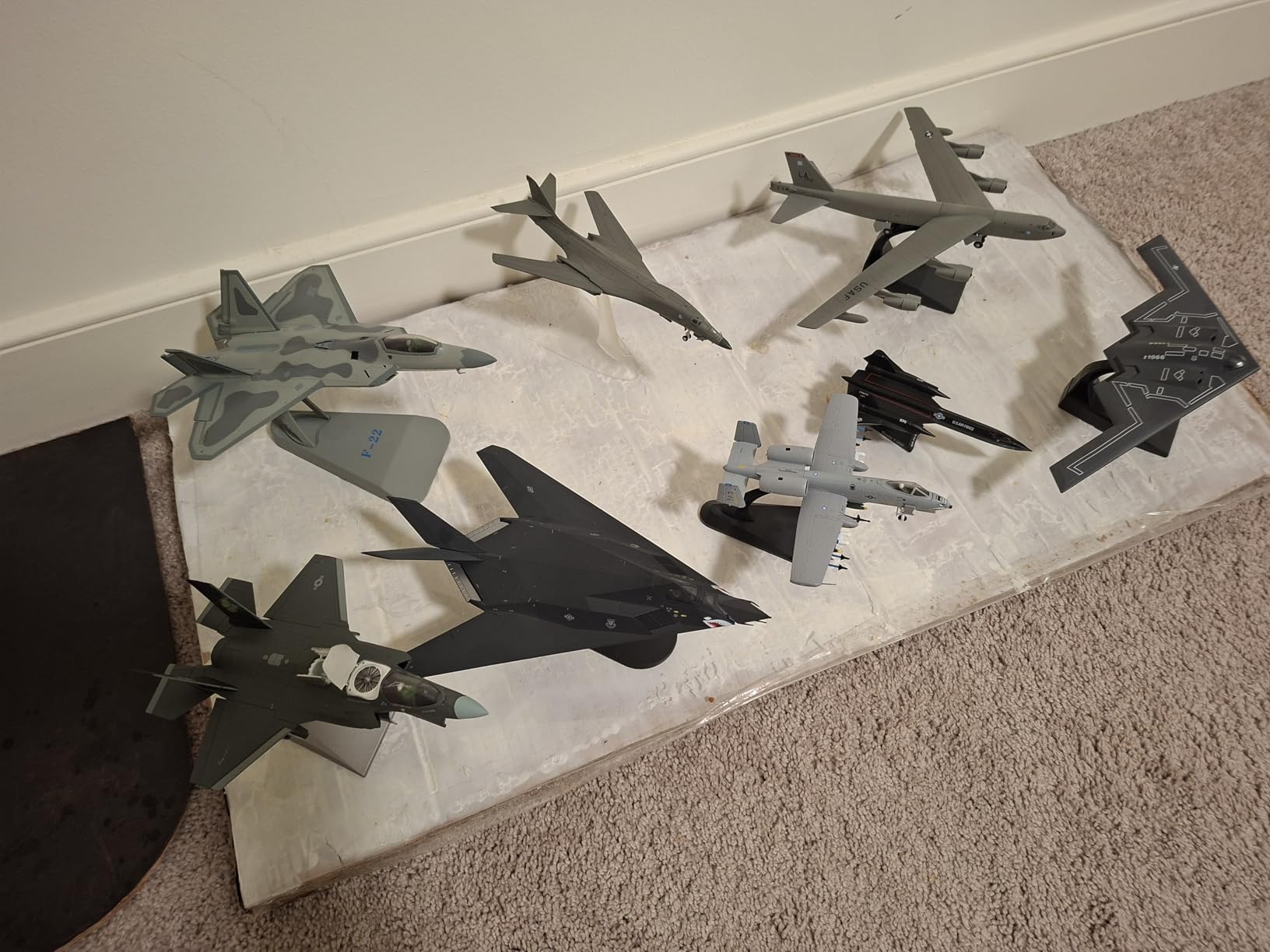 NUOTIE F22 Raptor 1/72 Diecast Metal Aircraft Model (AK 90FS) customer photo 2