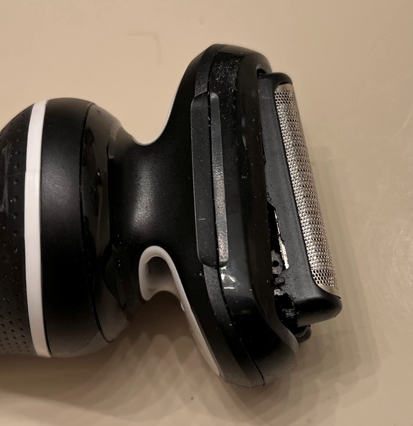Braun Electric Shaver for Men, Series 5 5120s, Wet & Dry Shave, Turbo Shaving Mode, Foil Shaver, Engineered in Germany, with Beard Trimmer & Attachments, Blue customer photo 2