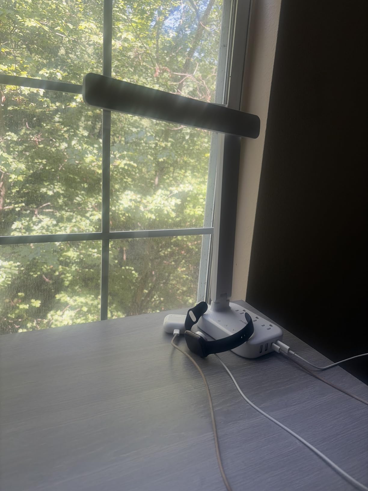 One Beat Small LED Desk Lamp Power Strip 5ft Extension Cord with 3 Outlets 4 USB Ports(2 USB C), 4 Modes, 5 Level Touch Lamp Study Reading Light, Home Office Bedroom College Dorm Room Essentials,White customer photo 1