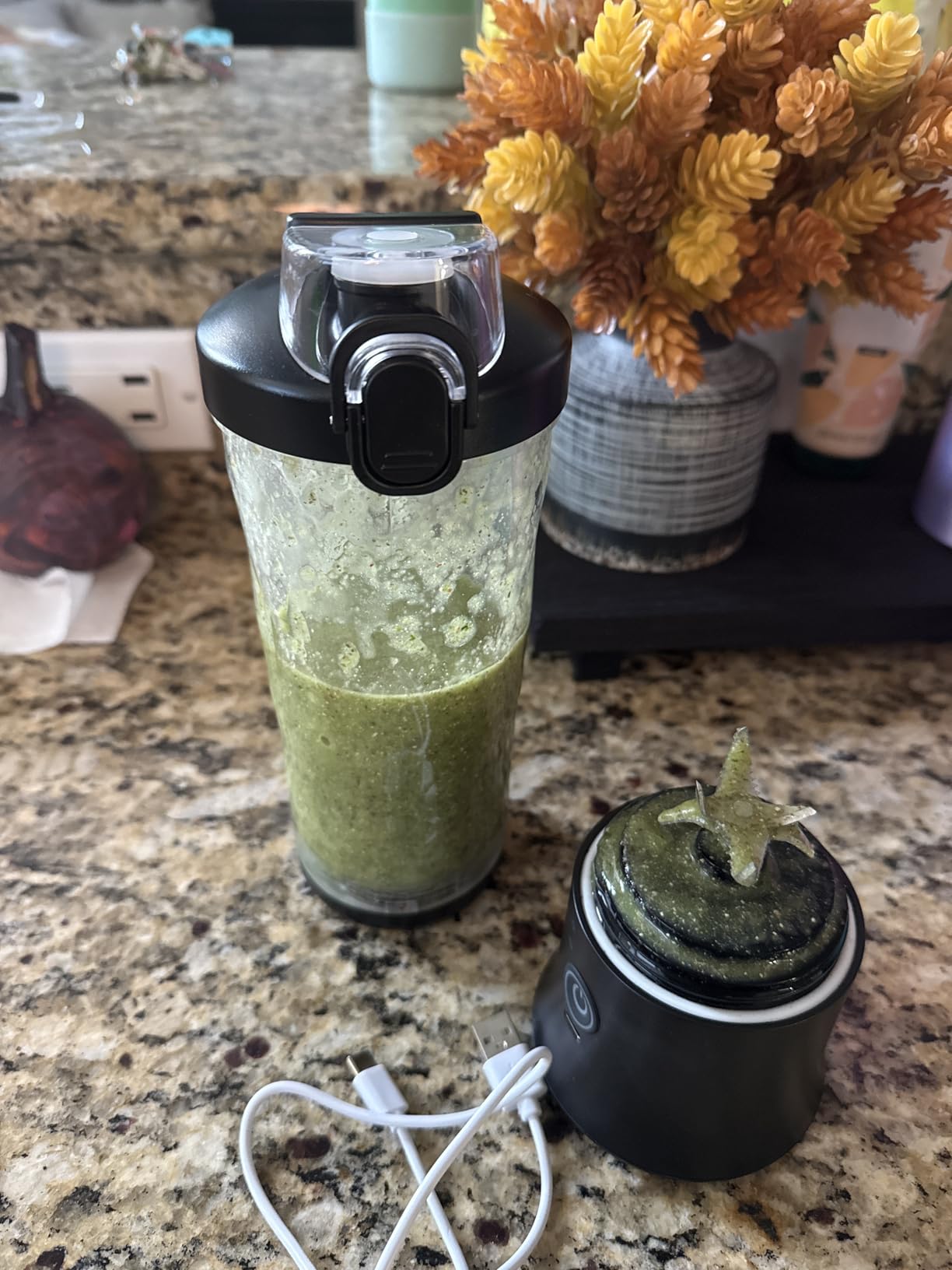 Portable Blender Personal Juicer for Shakes Smoothies with Insulated Sleeve customer photo 2