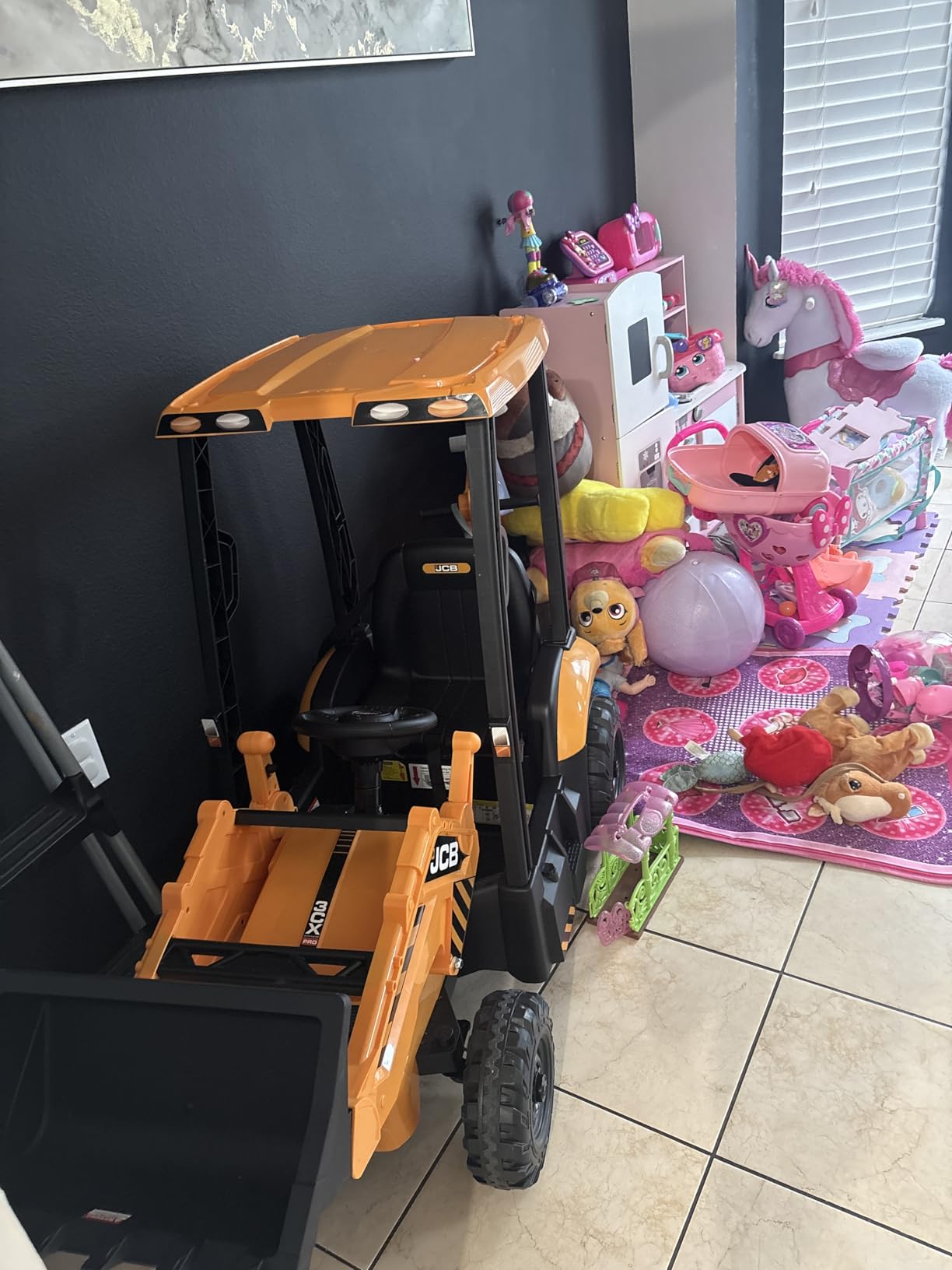 12V JCB Ride On Excavator, Ride on Toys for Kids 4-8, Electric Car for Kids with Tractor, Bulldozer, Digging Arm, Backhoe Loder with Slow Start/Stop, Adjustable Speeds (Excavator, Yellow with Roof) customer photo 2