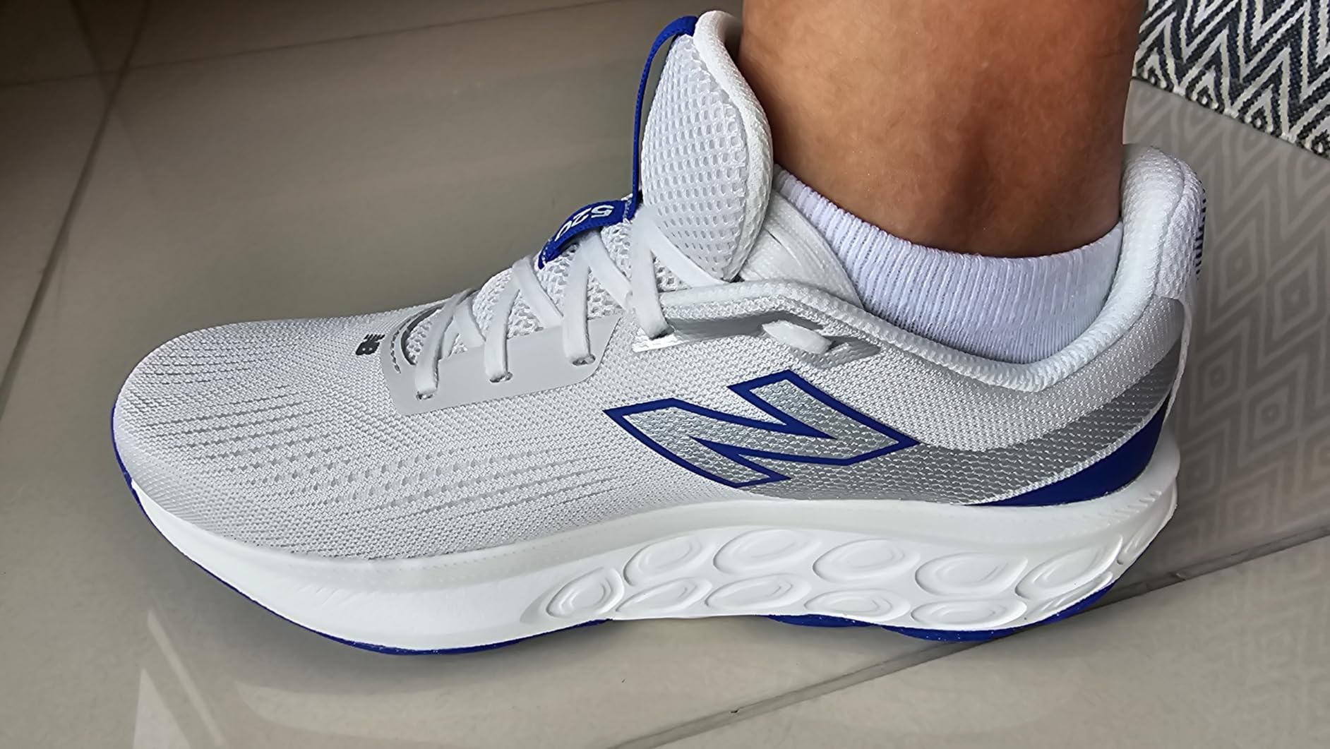 New Balance Men's Fresh Foam 520 v9 Running Shoe customer photo 1