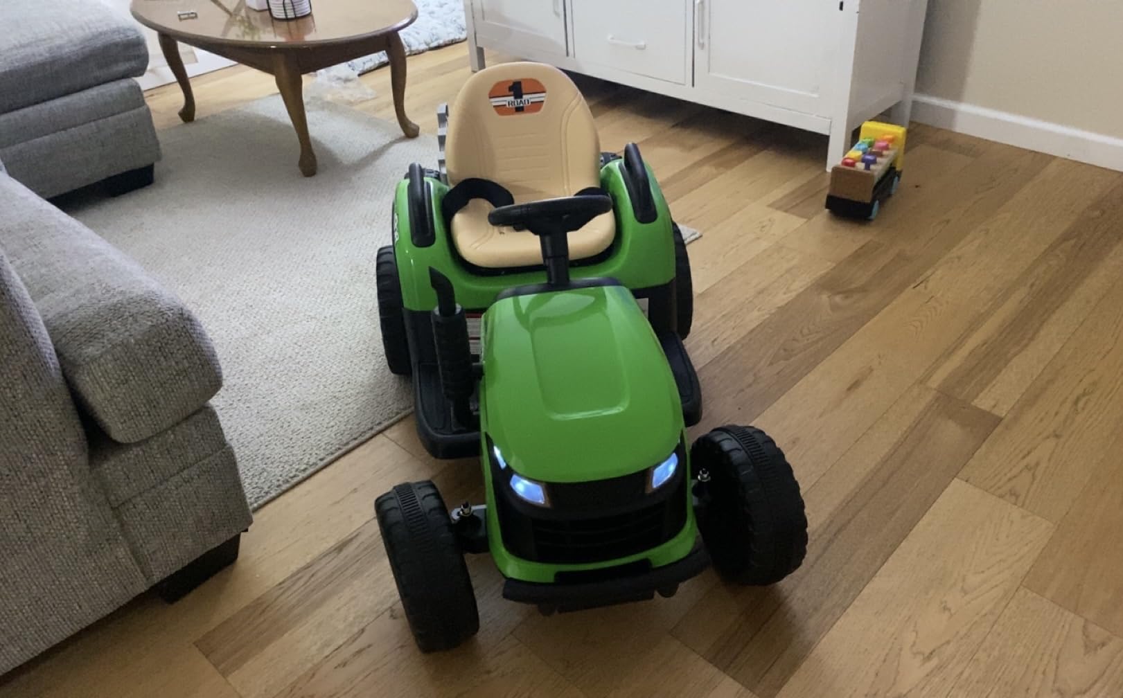 ARBELI 12V 7AH Kids Ride On Tractor w/Trailer & Remote Control, Green customer photo 1