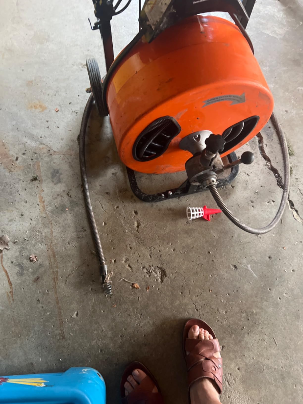 VEVOR Drain Cleaner Machine 100FT x 3/4 Inch Auto Feed Sewer Snake Auger customer photo 1