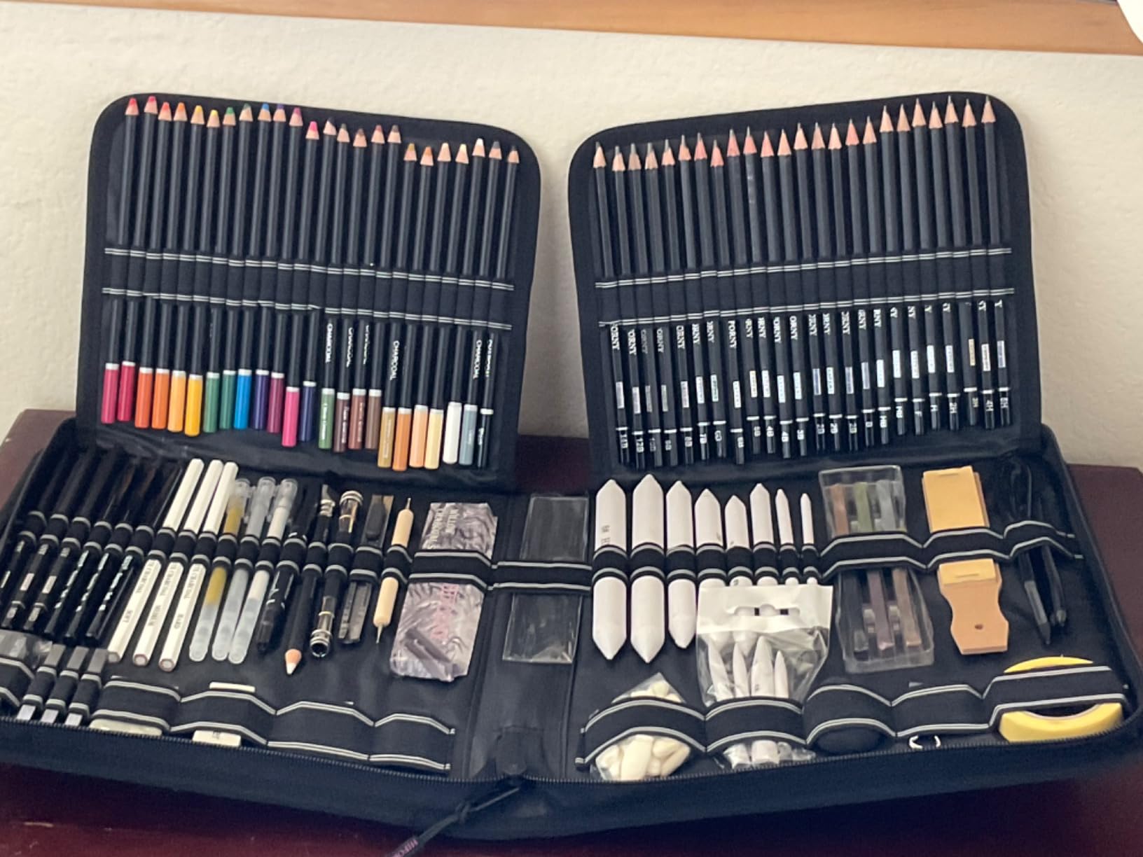 HIFORNY 126 PCS Drawing Kit Sketching Pencil Set with 3-Color Sketchbook customer photo 1