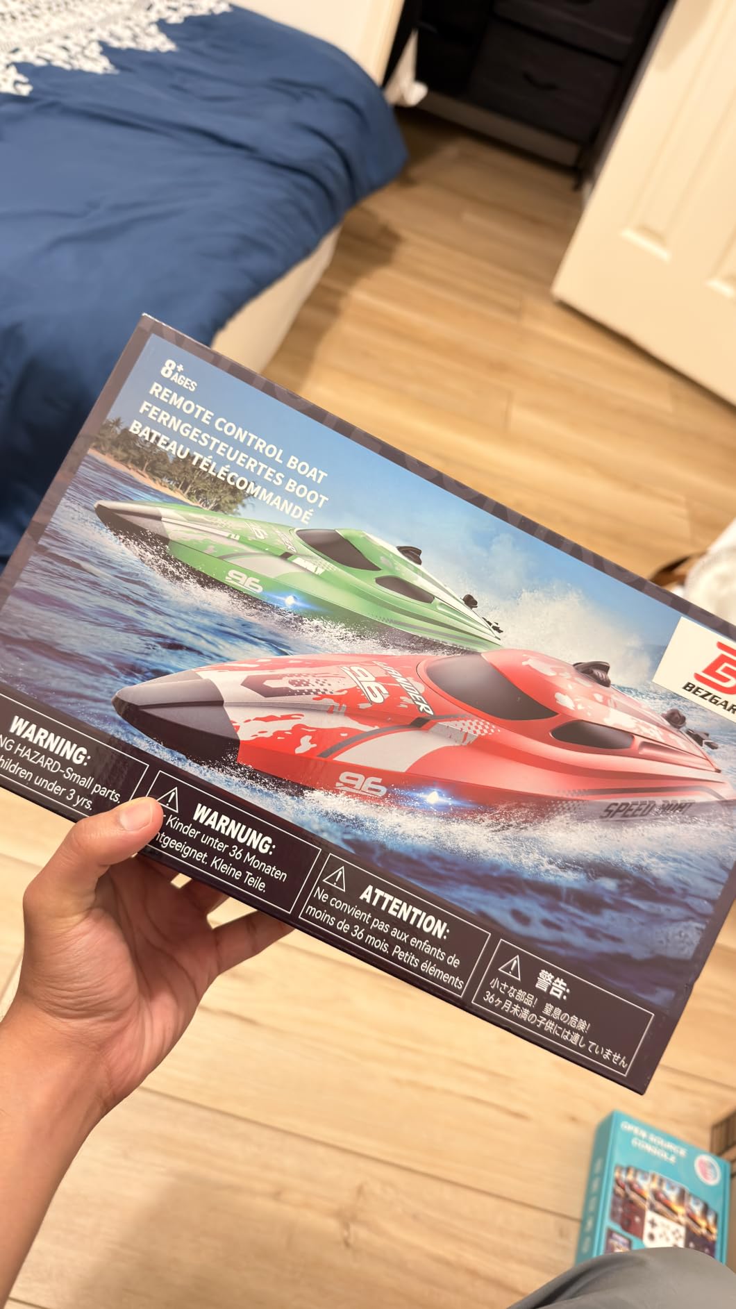 BEZGAR RC Boat TX126-12 Inch Remote Control Boat for Lakes and Pools customer photo 2