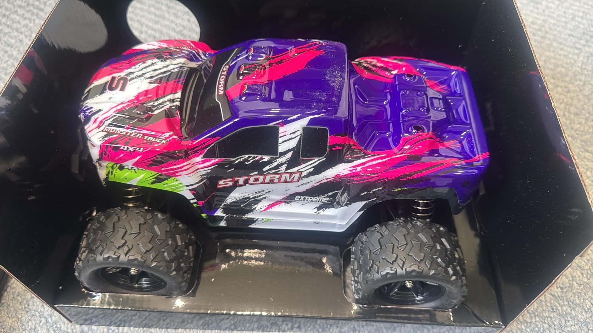 X-TMAGA 1:18 All Terrain RC Car, 4WD Off-Road Remote Control Car (HS18-05) customer photo 2