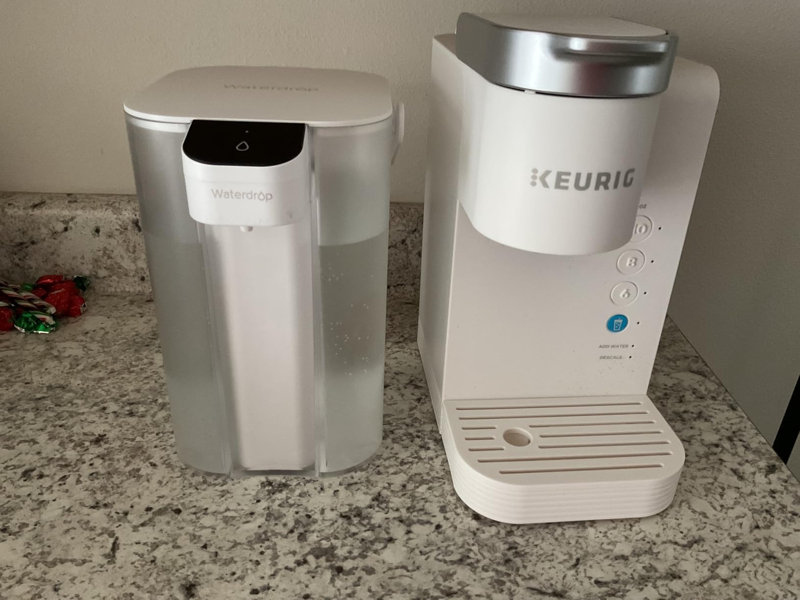 Waterdrop ED01W Electric Water Filter Pitcher, NSF/ANSI 42&53&401&372,White customer photo 1