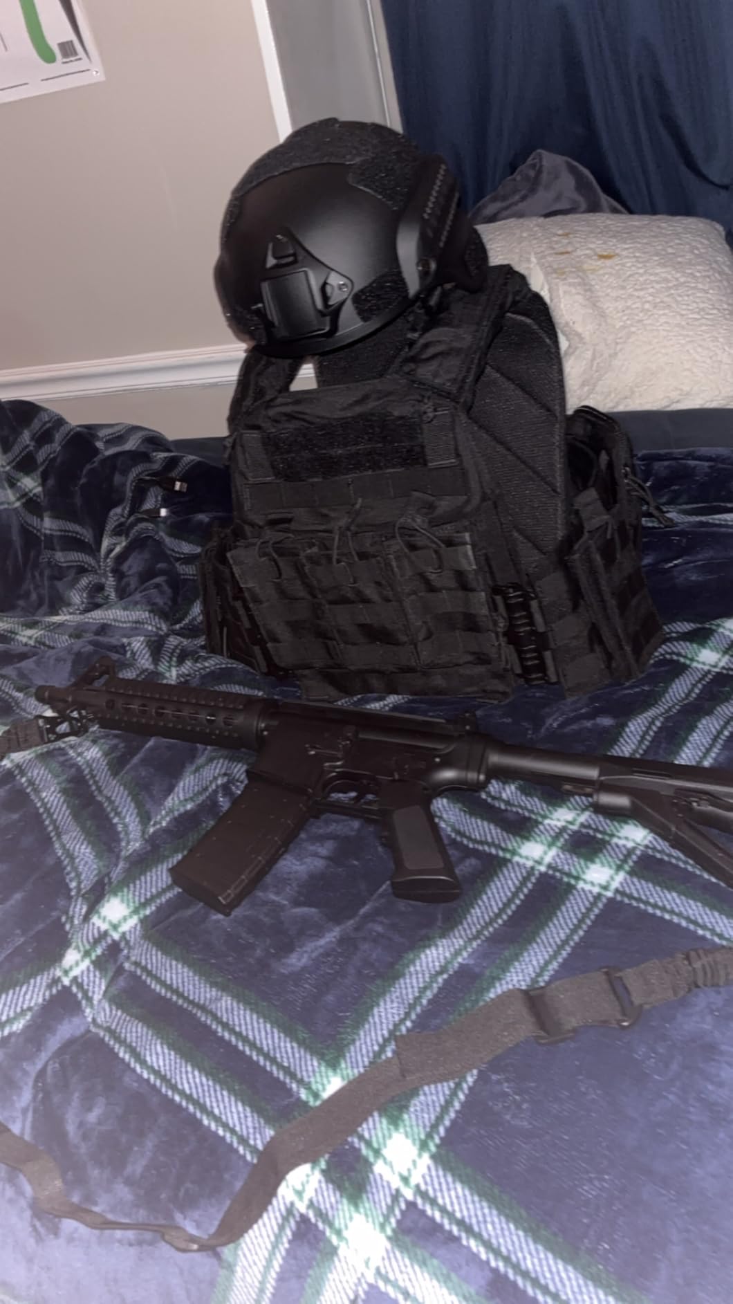 vAv YAKEDA Tactical Outdoor Vest Quick Release Adjustable Hunting Vest with PALS Molle System customer photo 1