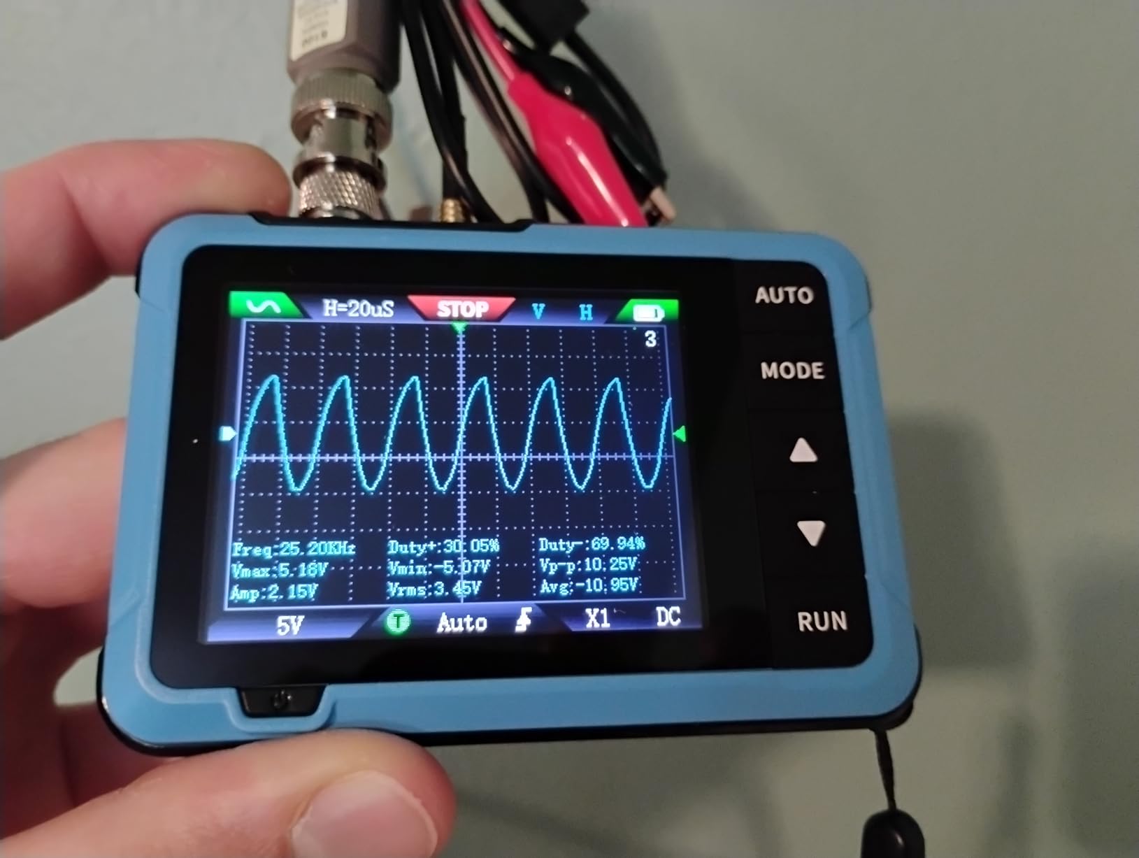 FNIRSI DSO-510 2-in-1 10MHz Handheld Oscilloscope DDS Signal Generator customer photo 2