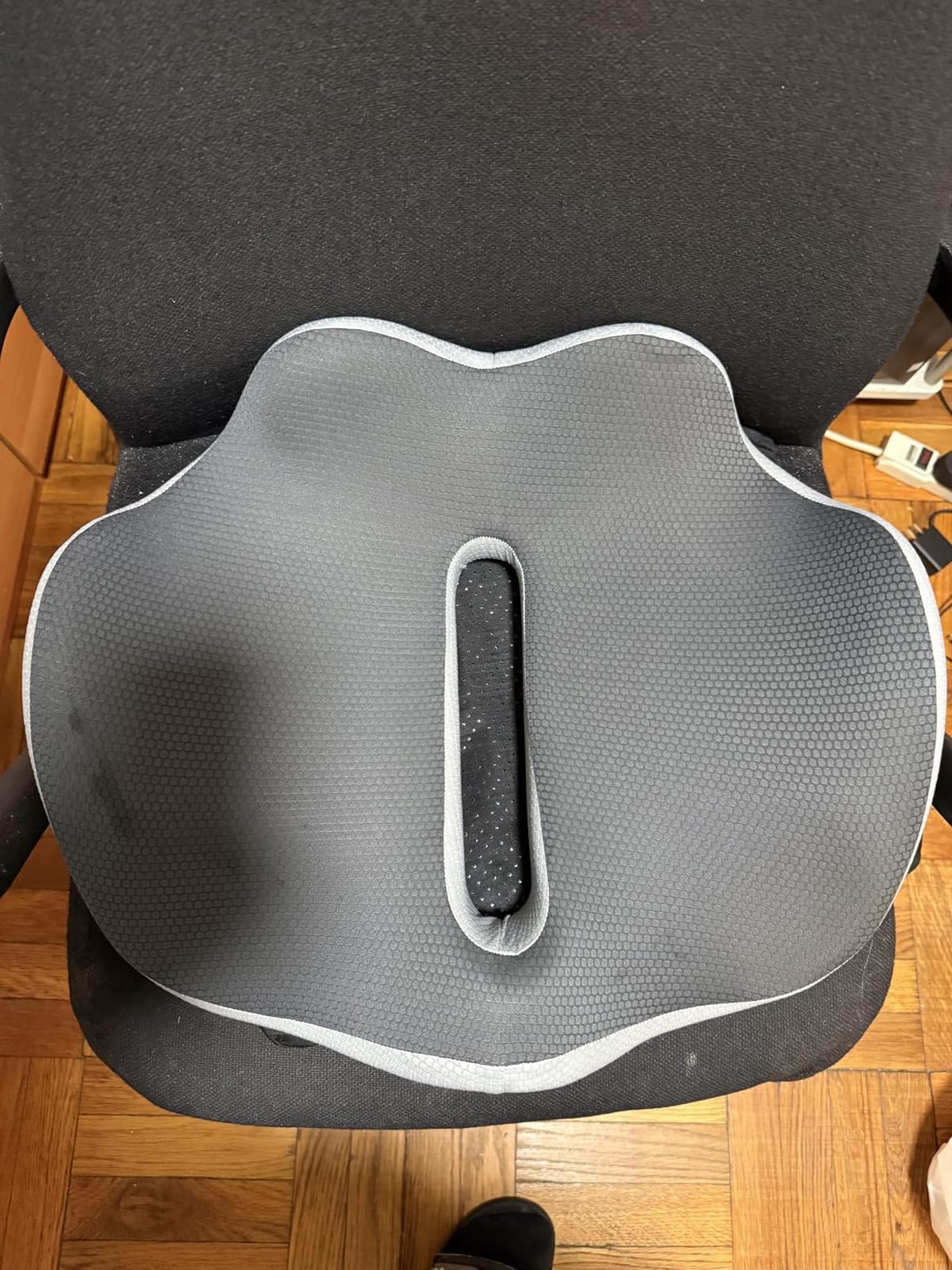 X-Large Truck Seat Cushion for Truck Drivers, Memory Foam Support customer photo 1