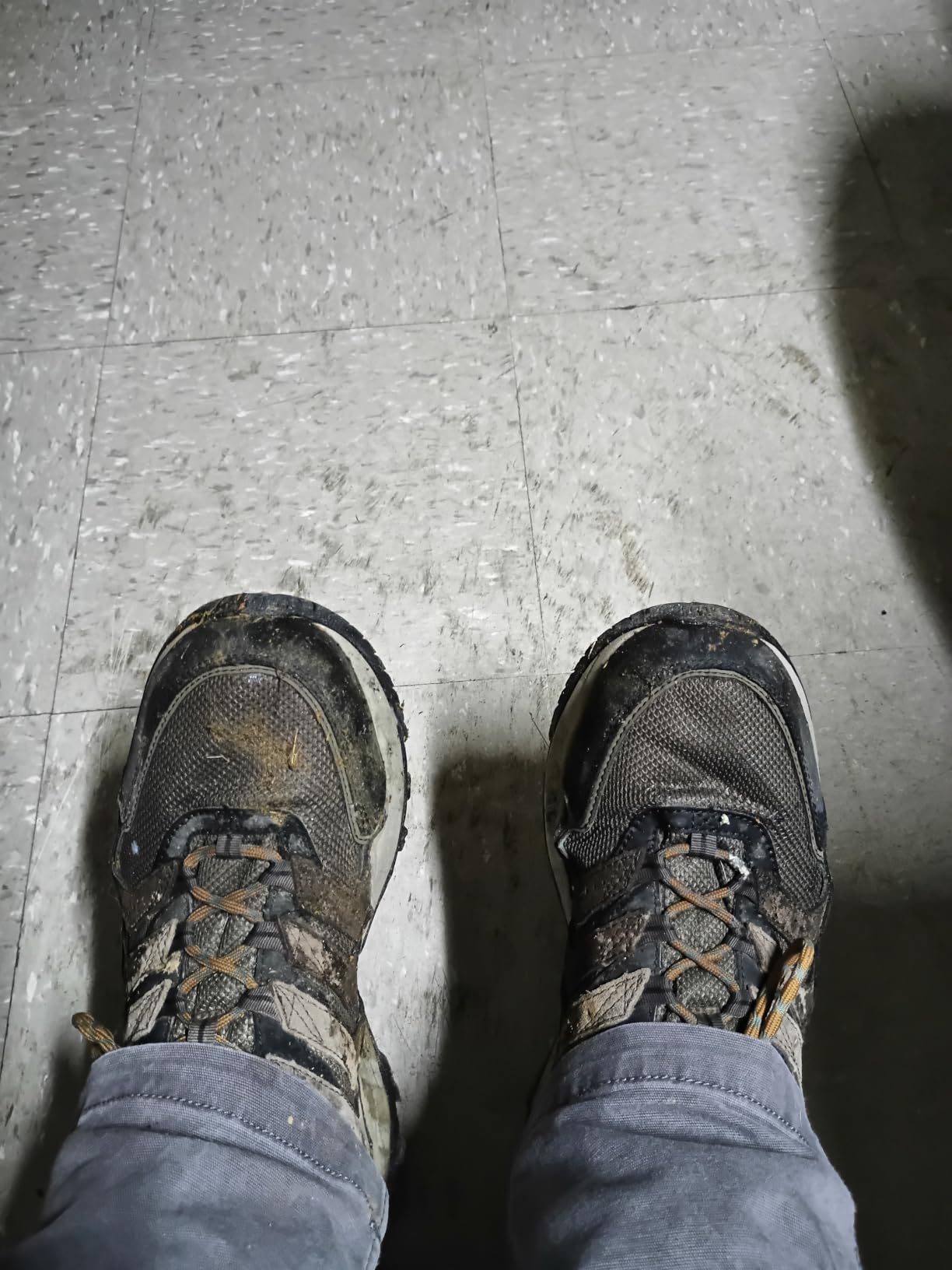 Columbia Men's Strata Trail Mid Waterproof customer photo 1
