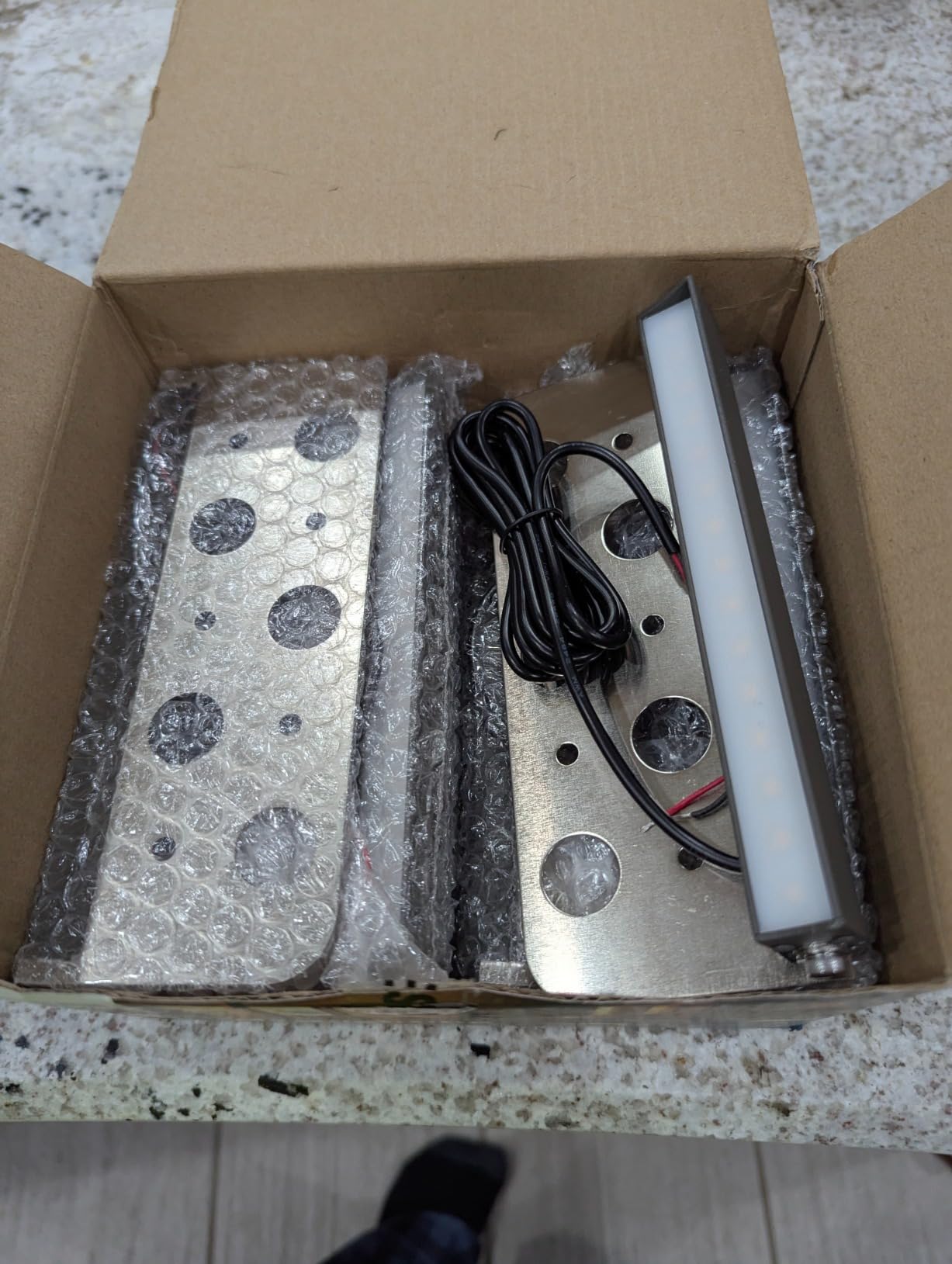 JESLED 12 Pack 7 inch Retaining Wall Lights, Low Voltage Hardscape Lighting customer photo 1