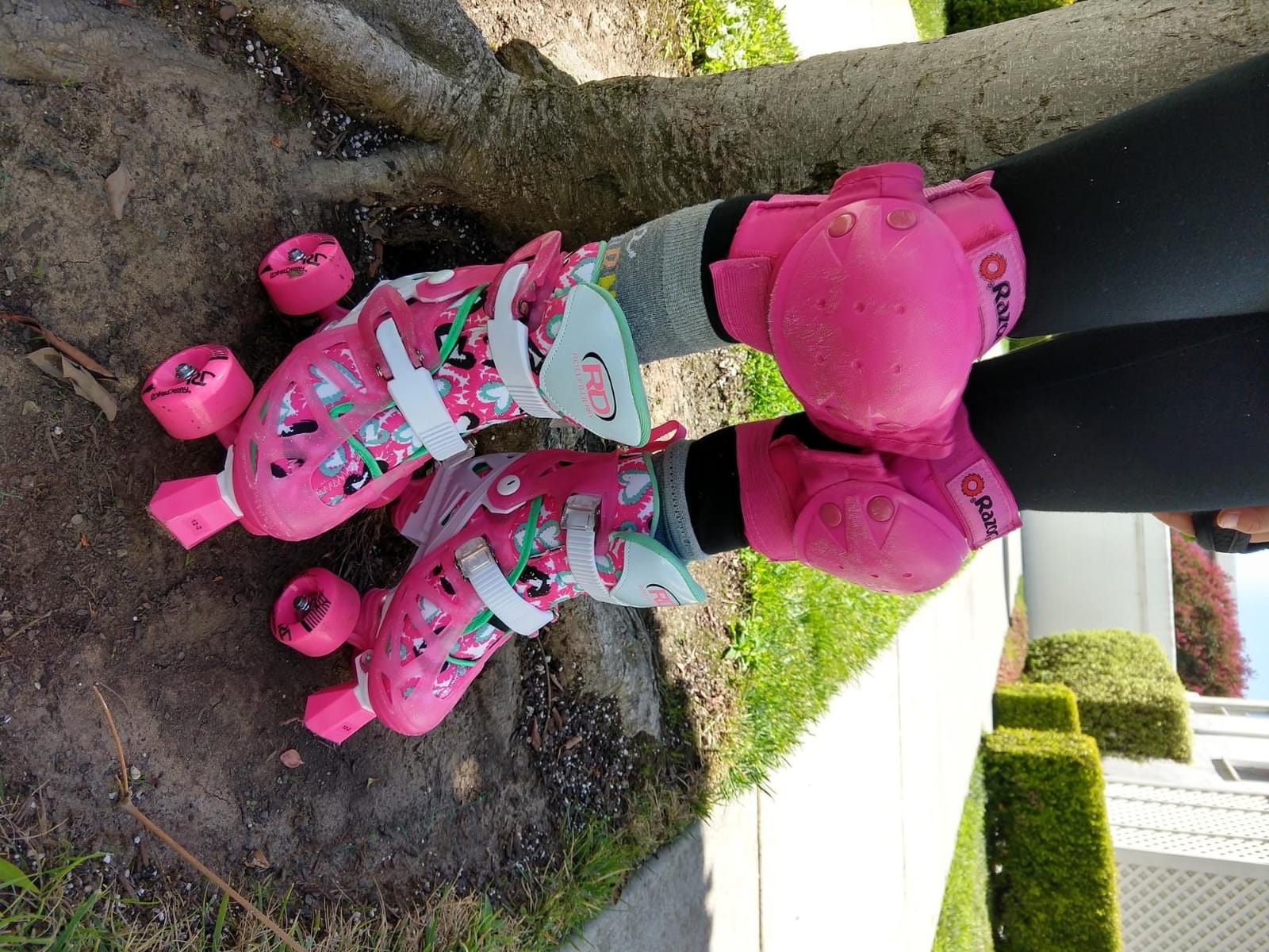 Roller Derby Trac Star Adjustable Skates for Kids, Beginners customer photo 1